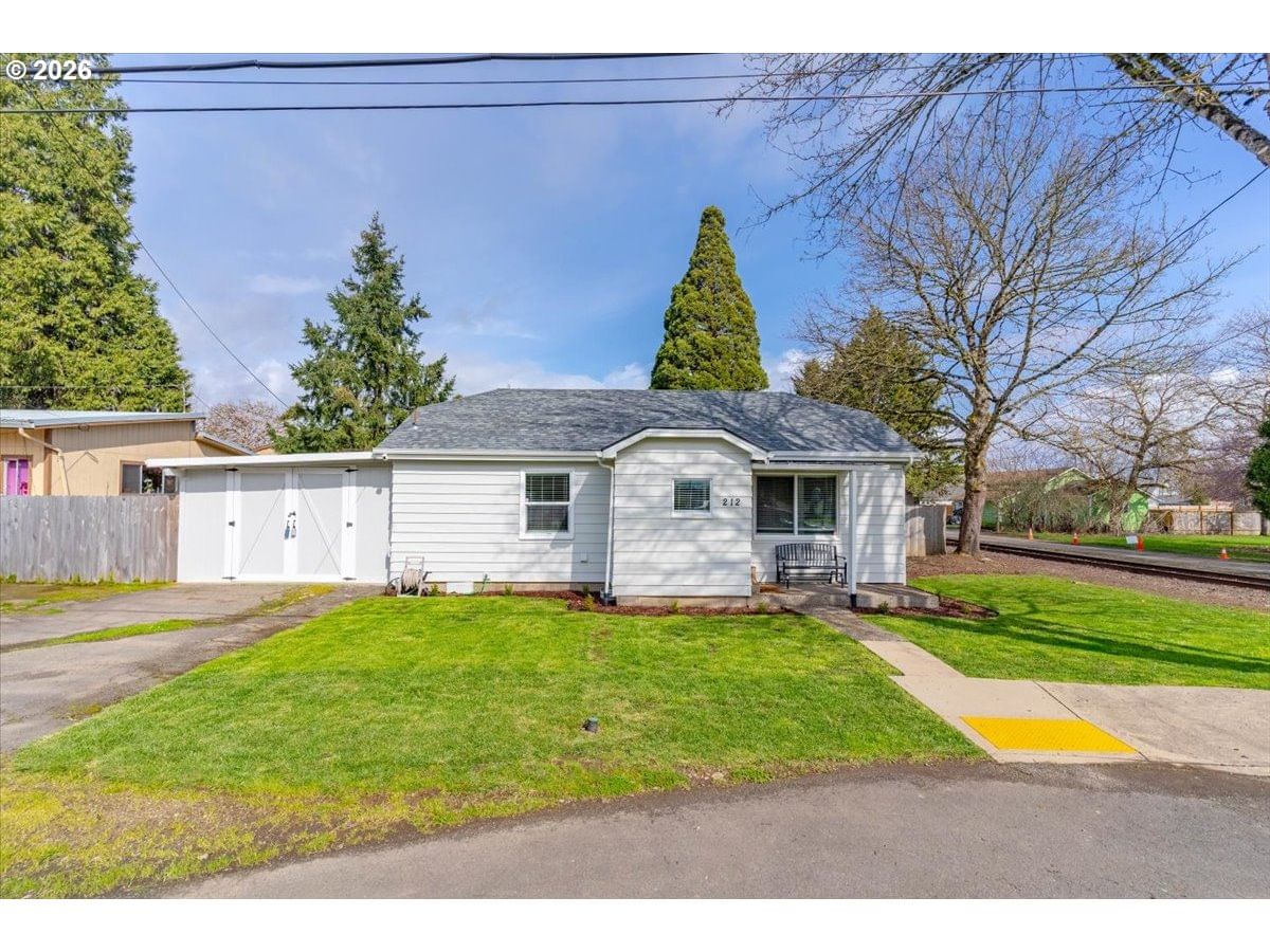 Primary listing photo, 212 PICTURE ST, Independence, OR, 97351