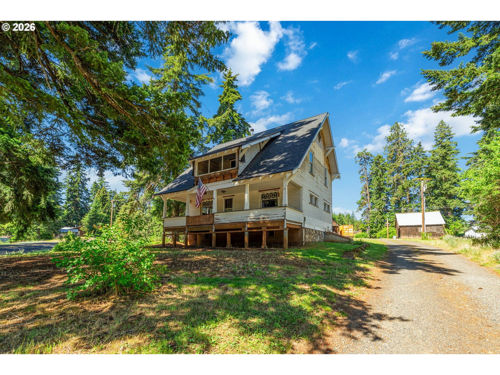 Listing photo 1 of 6