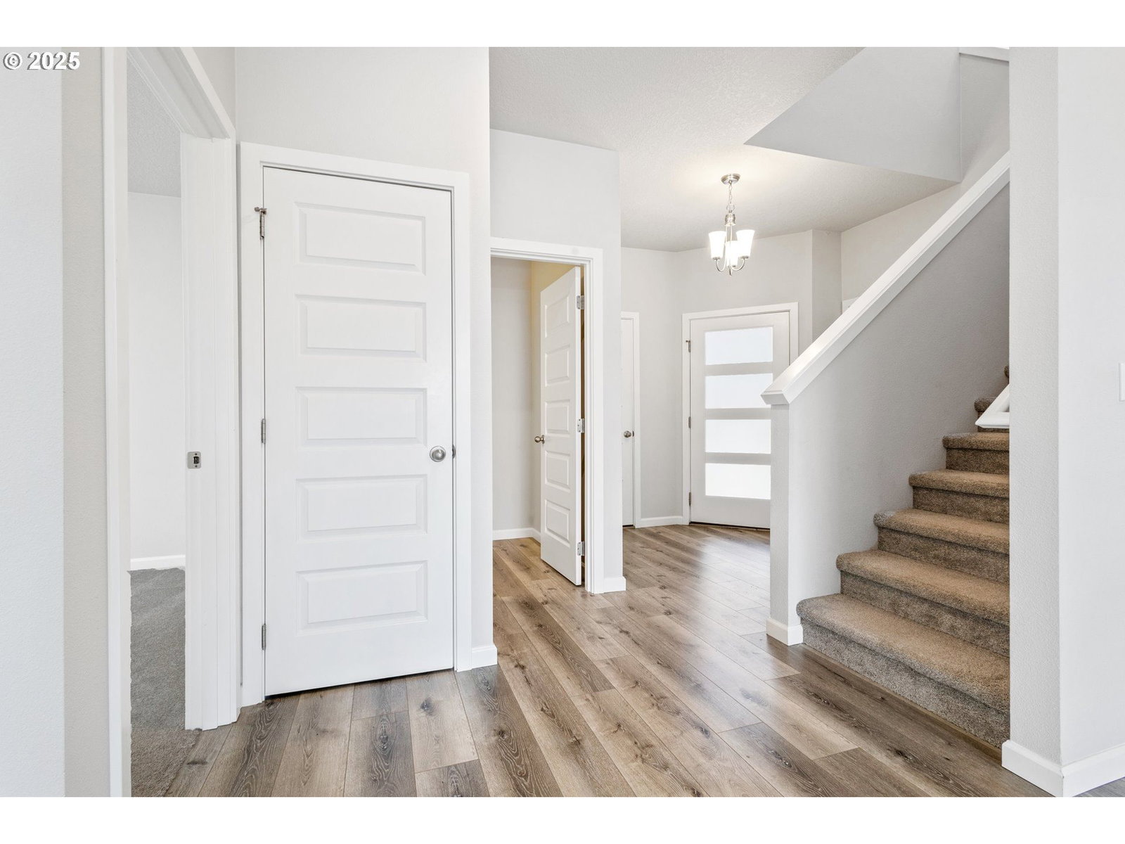 Listing photo 4 of 38, 18600 SW BLUEBIRD LN, Beaverton, OR, 97003