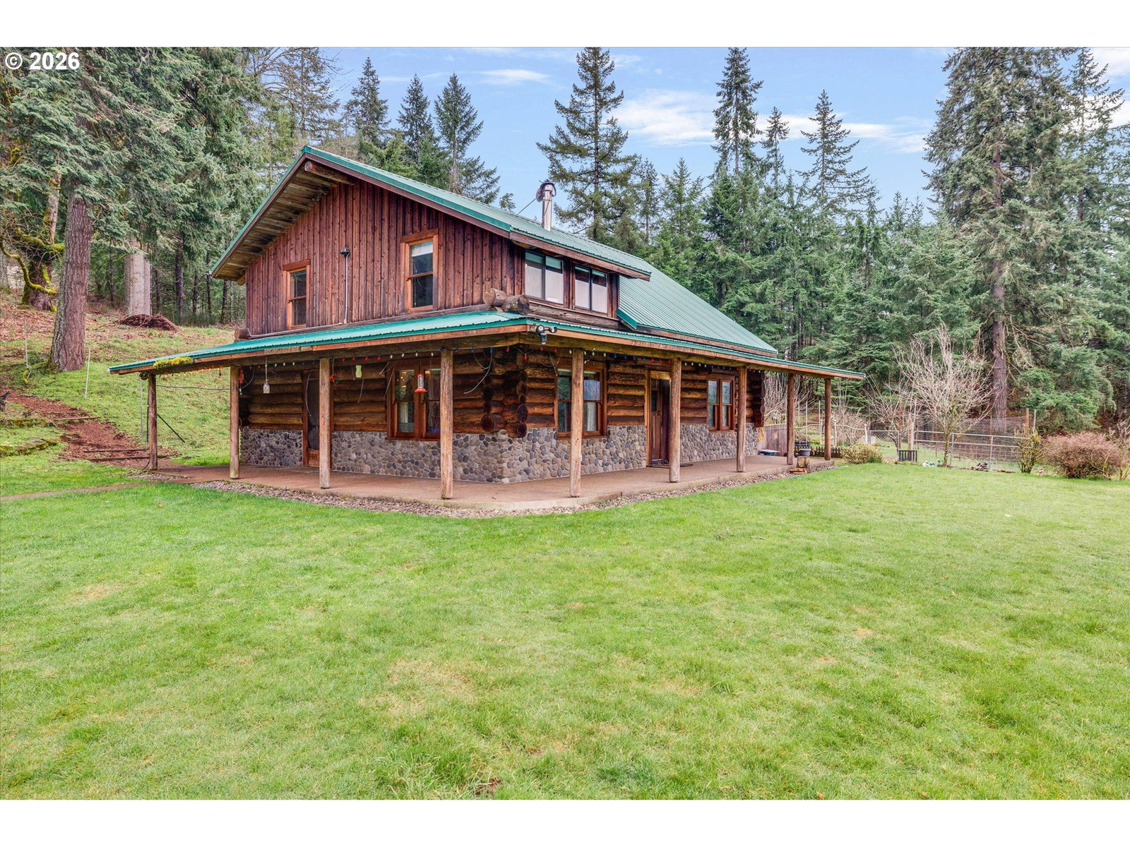 Primary listing photo, 3805 BRIAR KNOB LOOP, Scotts Mills, OR, 97375