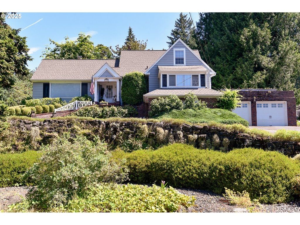 Primary listing photo, 17300 SE OATFIELD RD, Milwaukie, OR, 97267