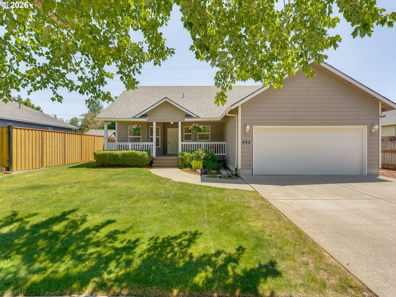 Listing photo 1 of 6