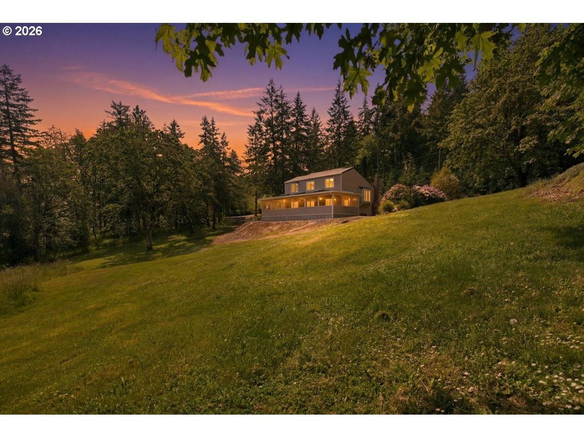 Listing photo 1 of 6