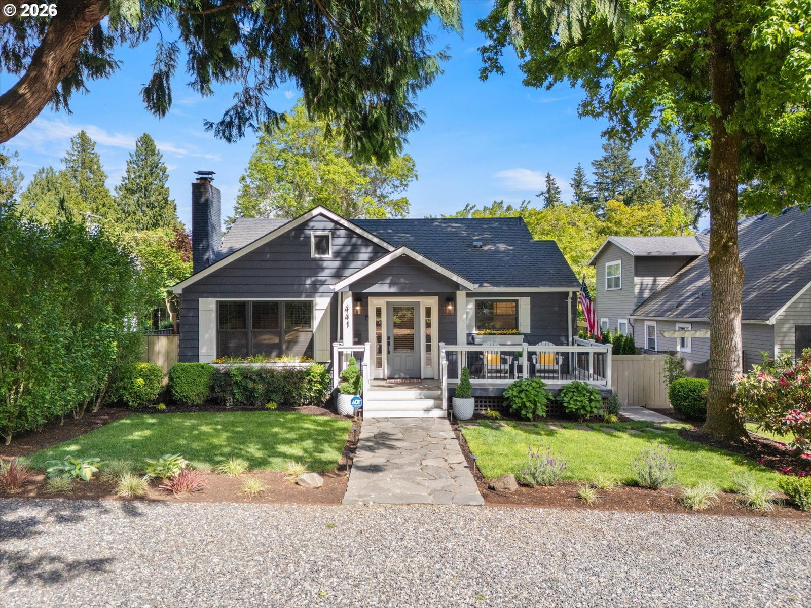 Listing photo 1 of 6