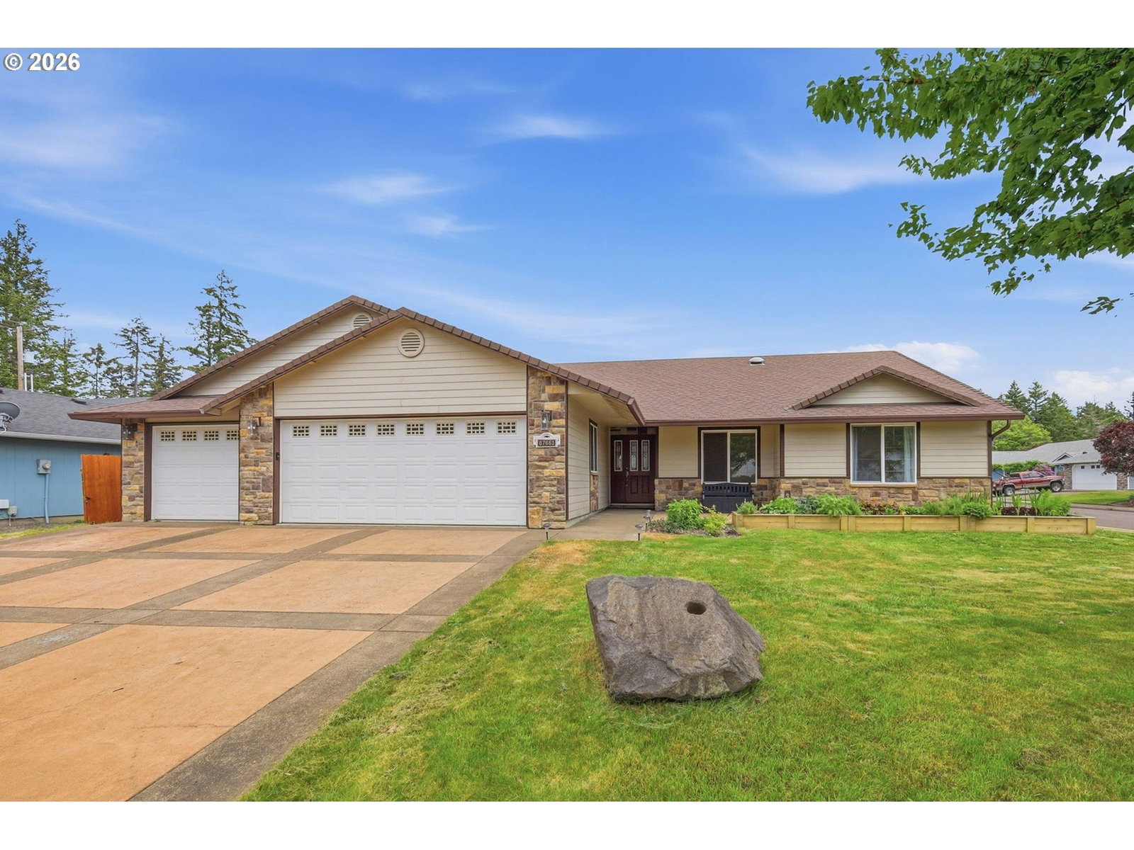 Primary listing photo, 87661 TREK DR, Veneta, OR, 97487