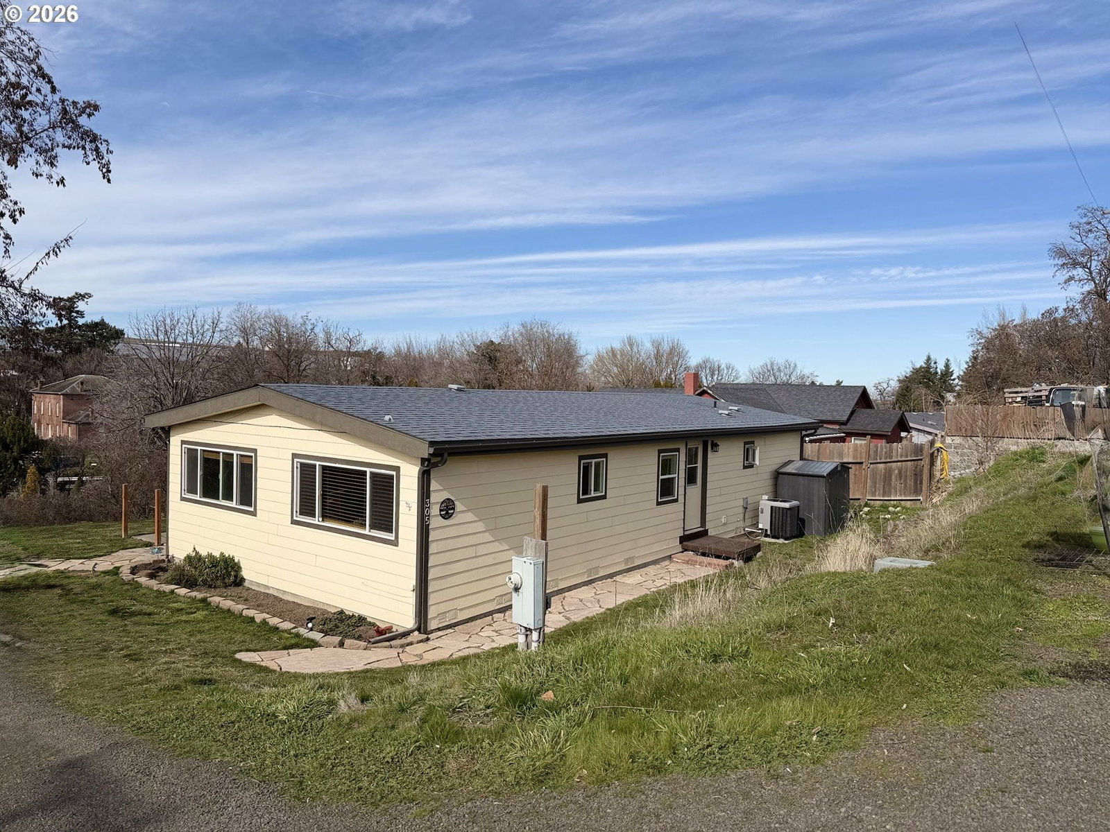 Primary listing photo, 305 N BROAD ST, Weston, OR, 97886
