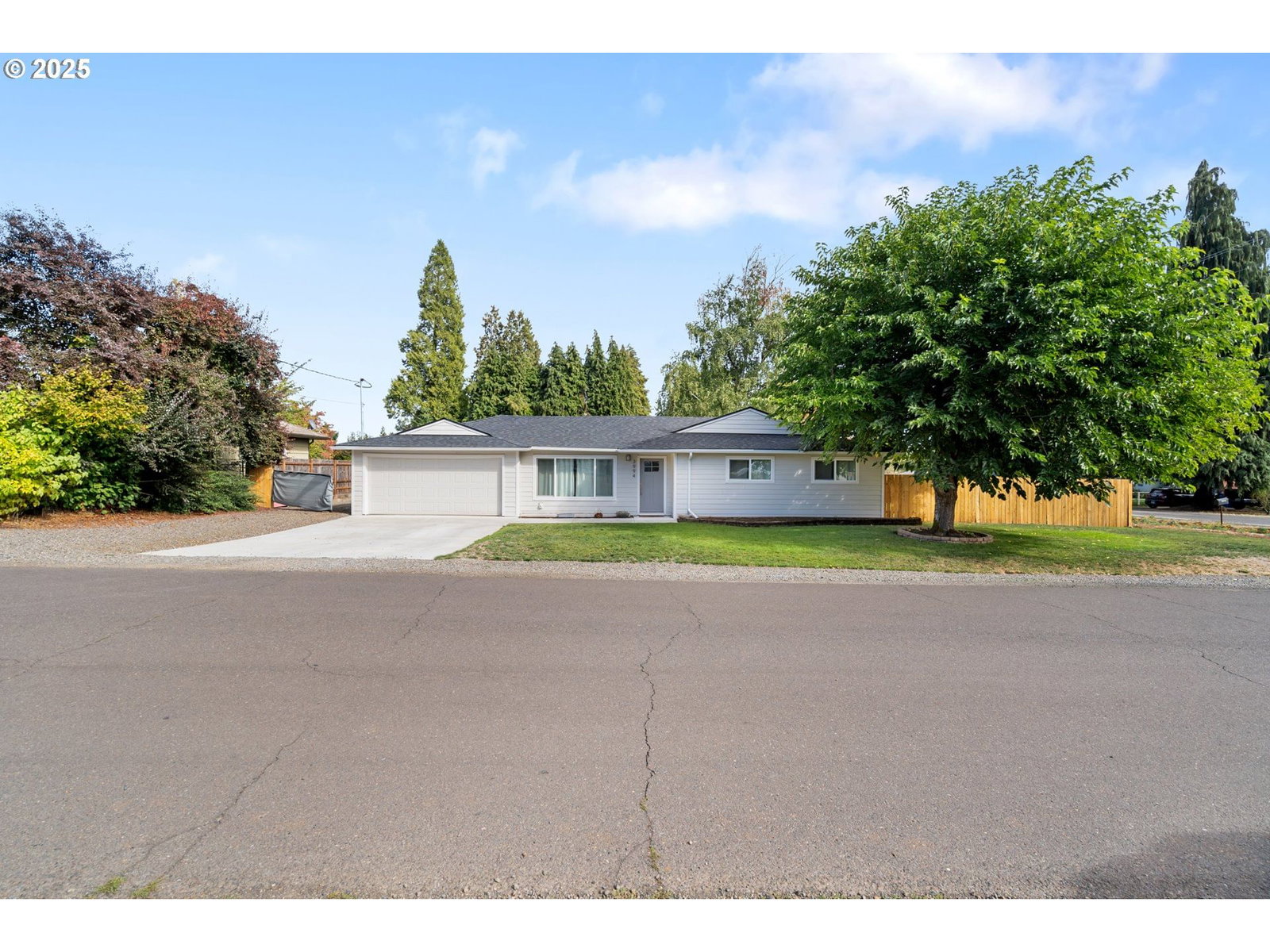 Primary listing photo, 3994 CRESTVIEW DR, Salem, OR, 97302