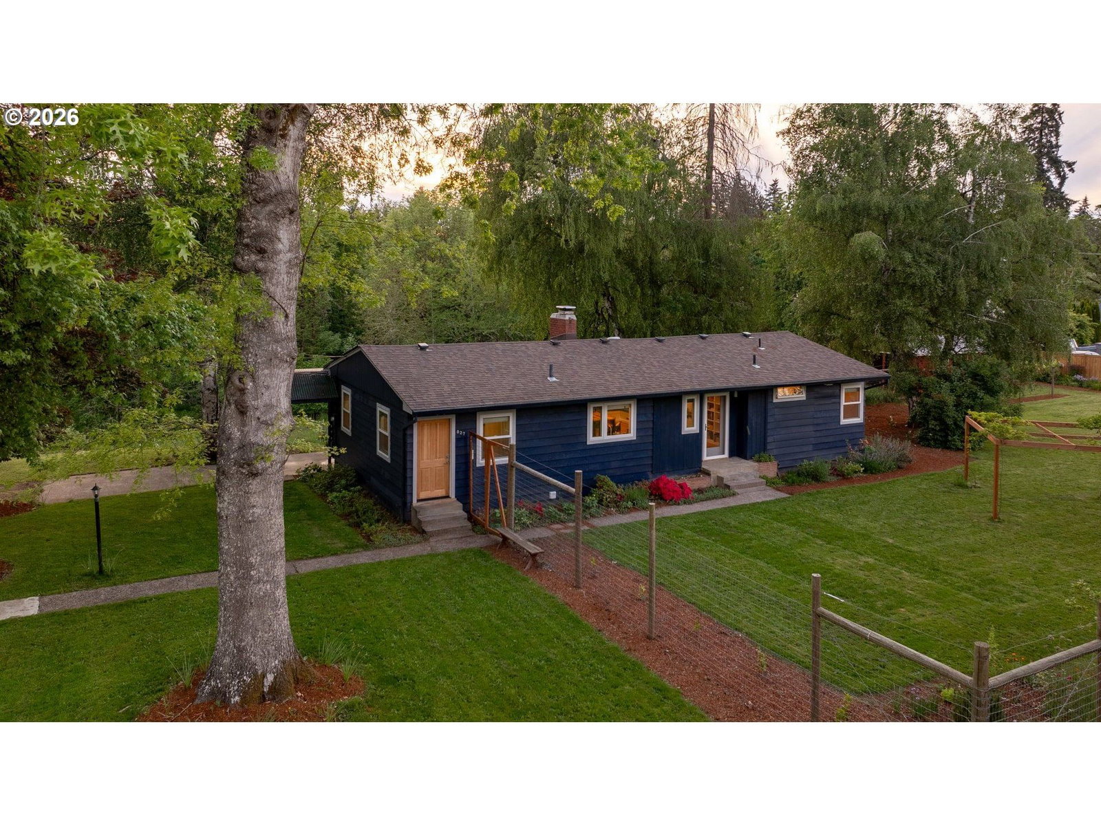 Primary listing photo, 827 SW GILSON ST, McMinnville, OR, 97128
