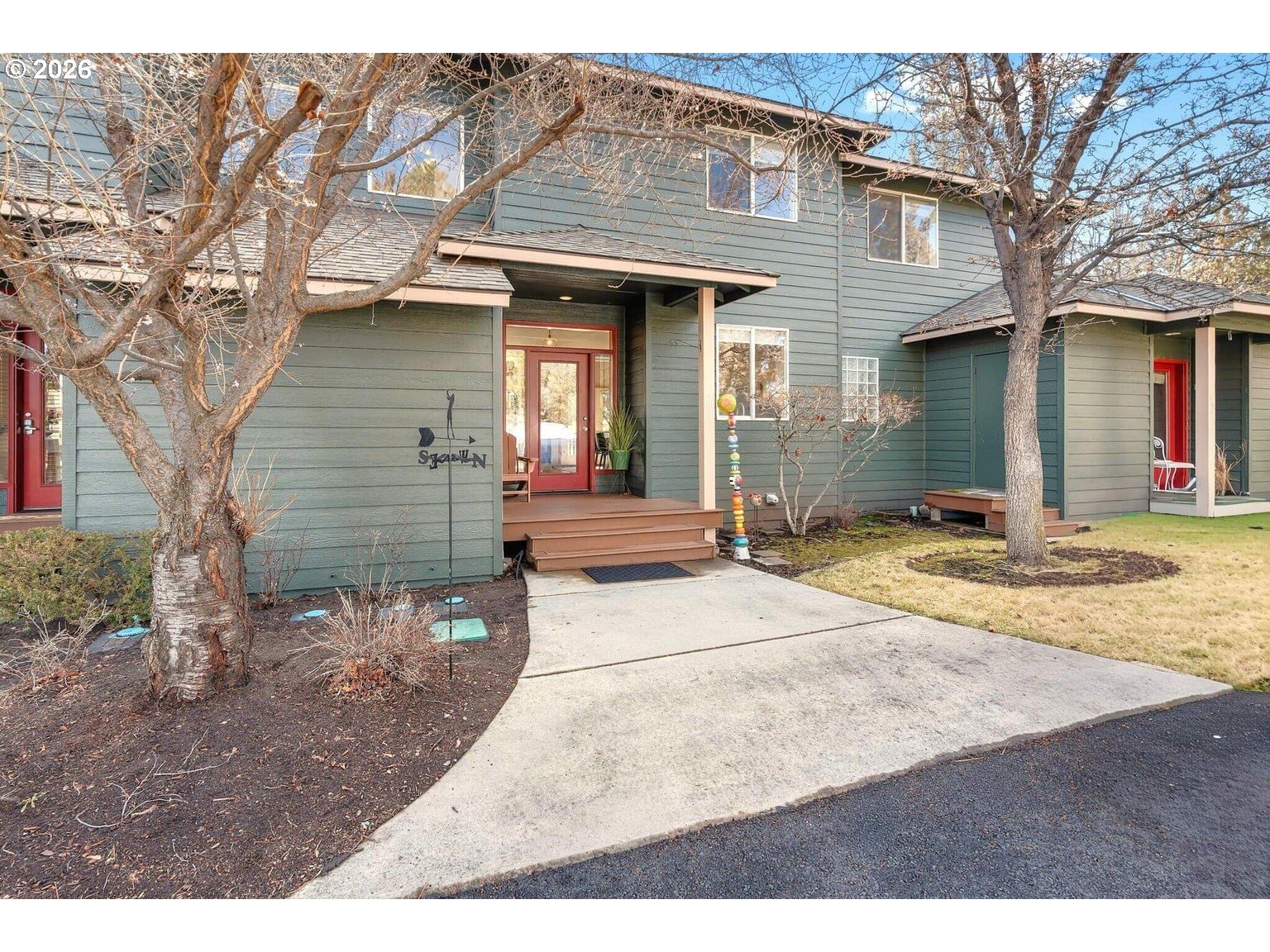 Primary listing photo, 1045 GOLDEN PHEASANT DR, Redmond, OR, 97756