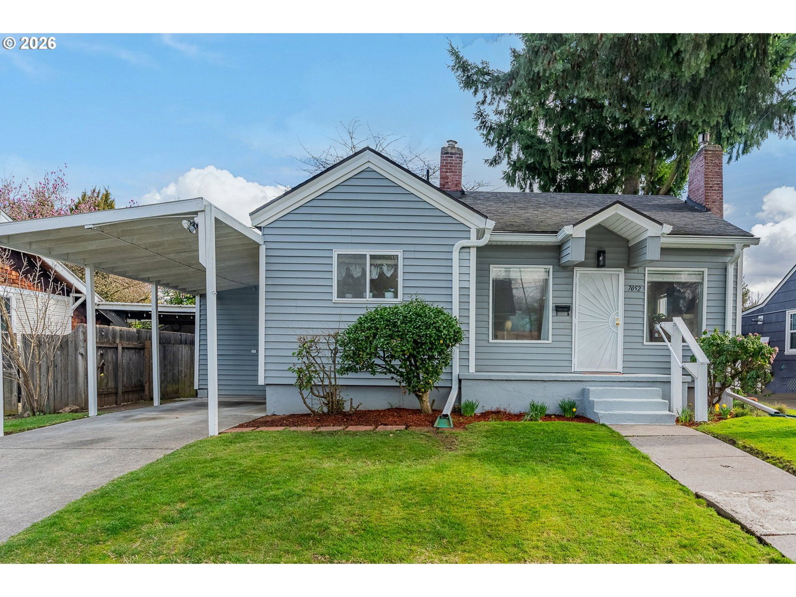Primary listing photo, 7052 N FENWICK AVE, Portland, OR, 97217