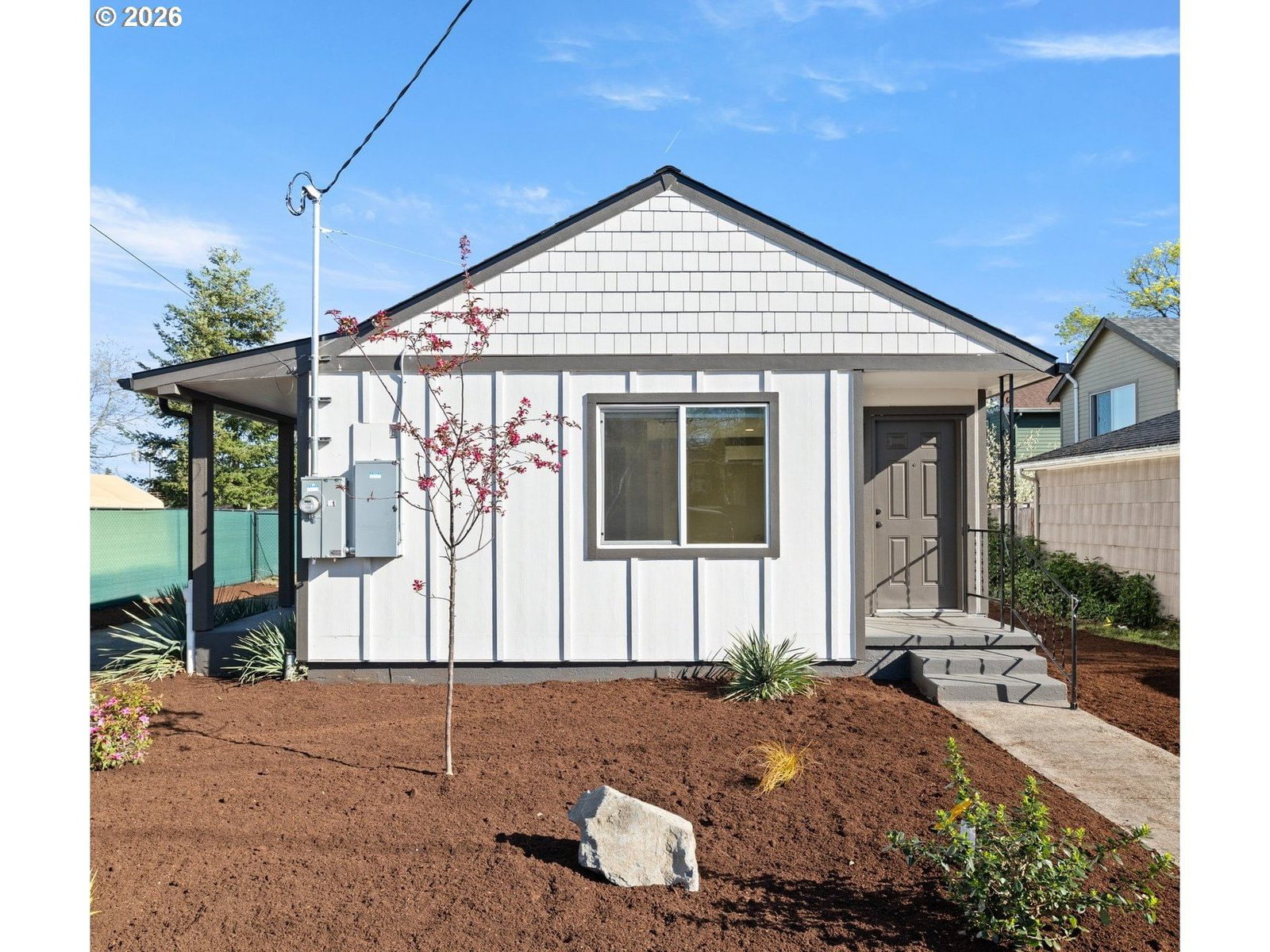 Primary listing photo, 6915 SE RAYMOND CT, Portland, OR, 97206