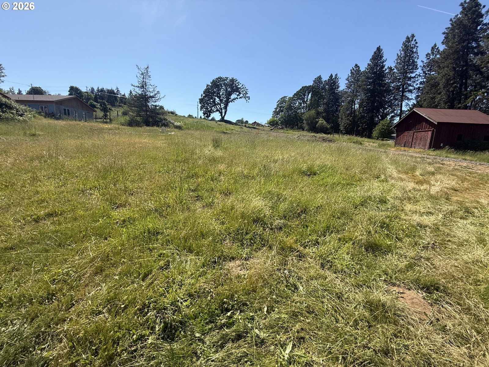 Listing photo 1 of 6