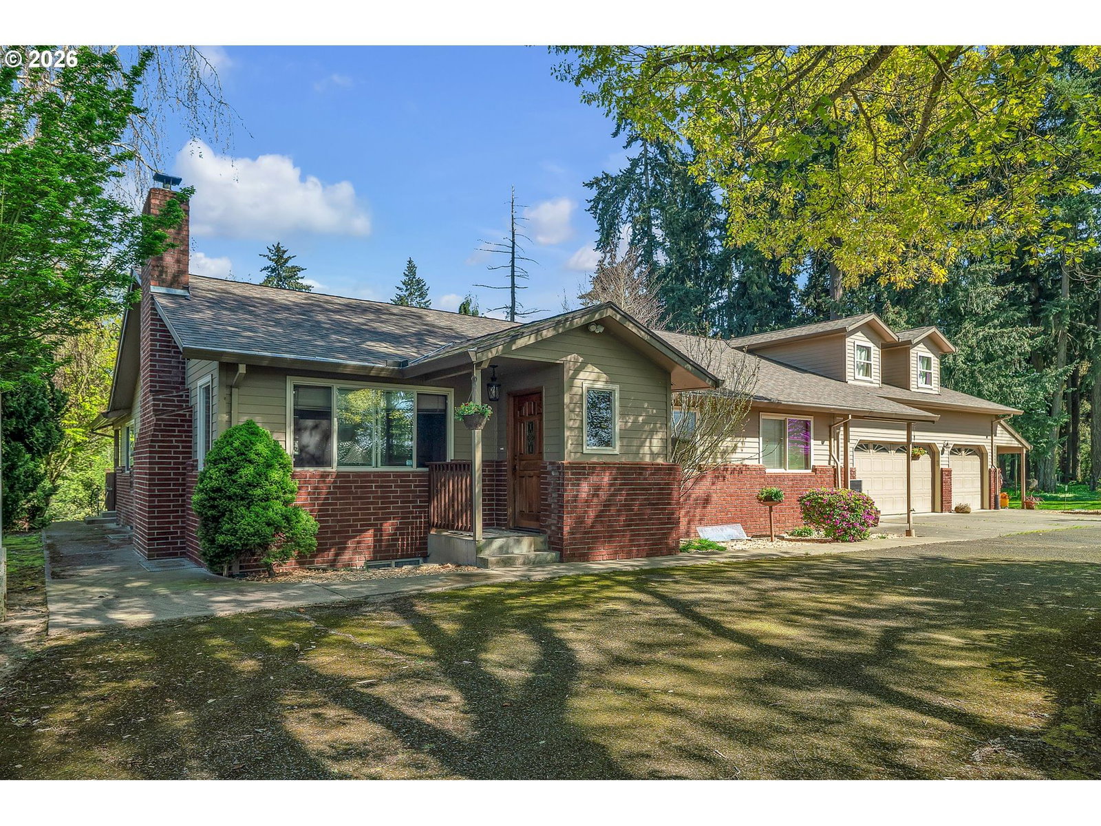 Listing photo 1 of 6