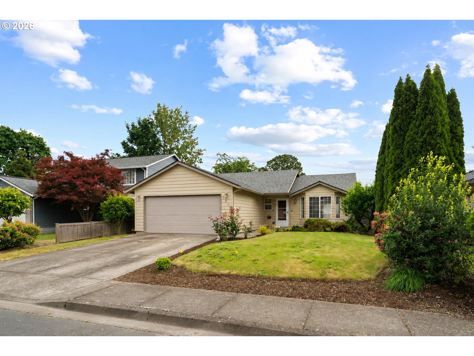 Listing photo 1 of 6