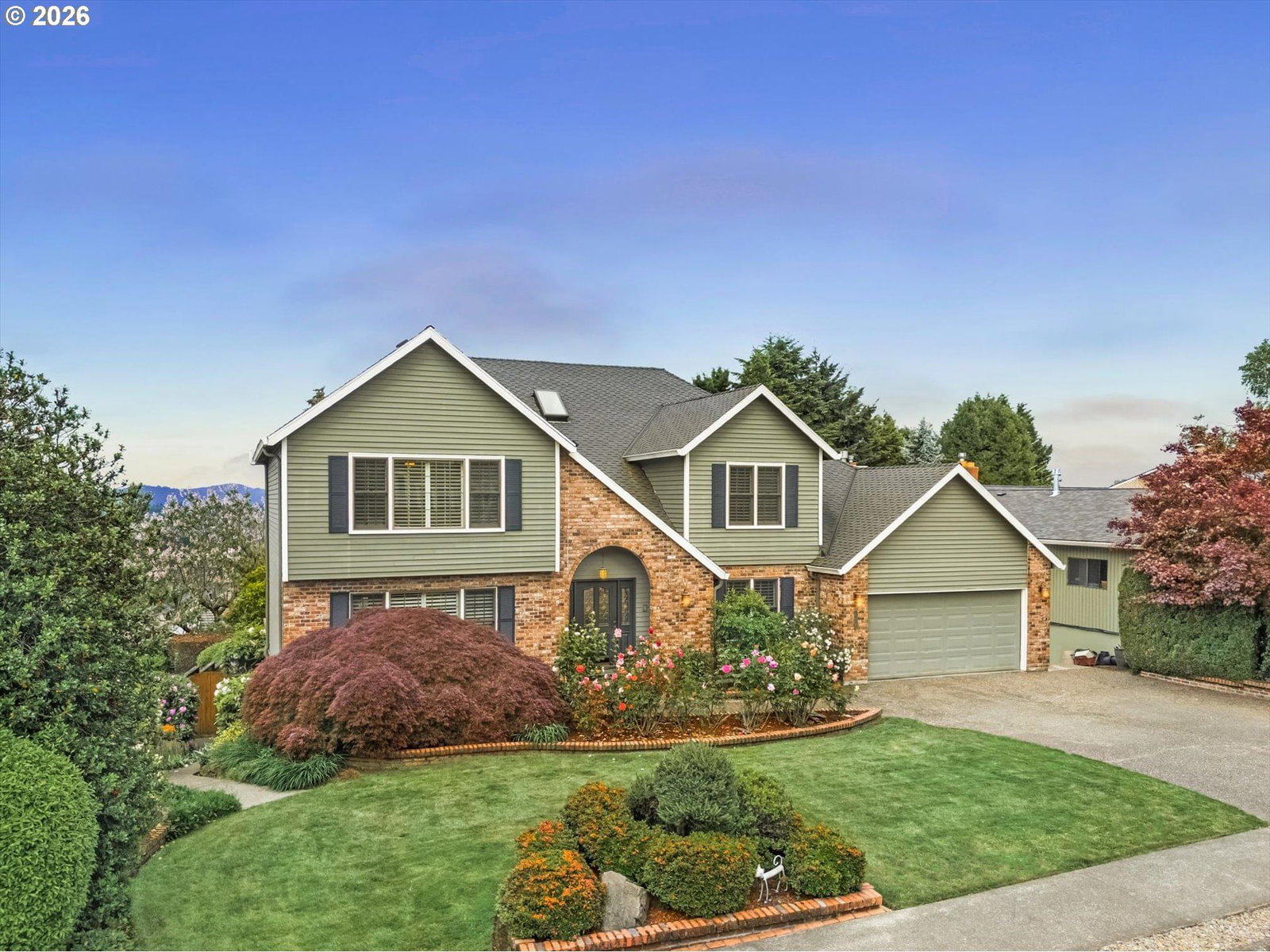 Listing photo 5 of 48, 21220 SERANGO DR, West Linn, OR, 97068