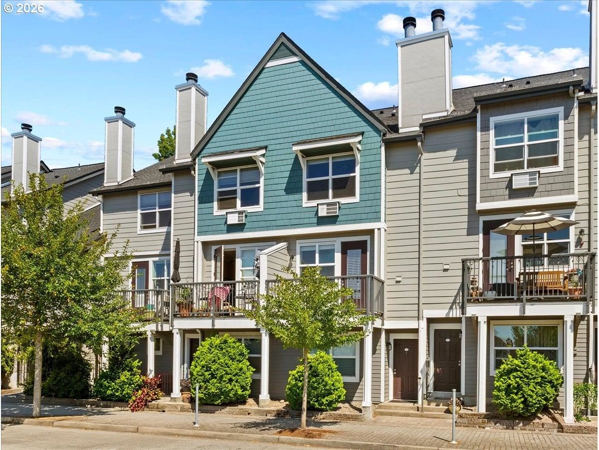 758 SE FAIRWINDS LOOP