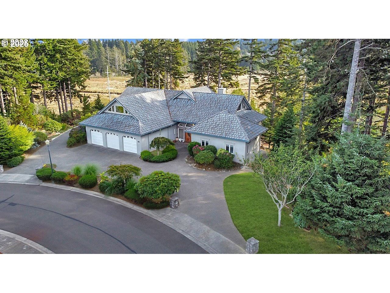 Primary listing photo, 2719 ALDER RIDGE DR, North Bend, OR, 97459