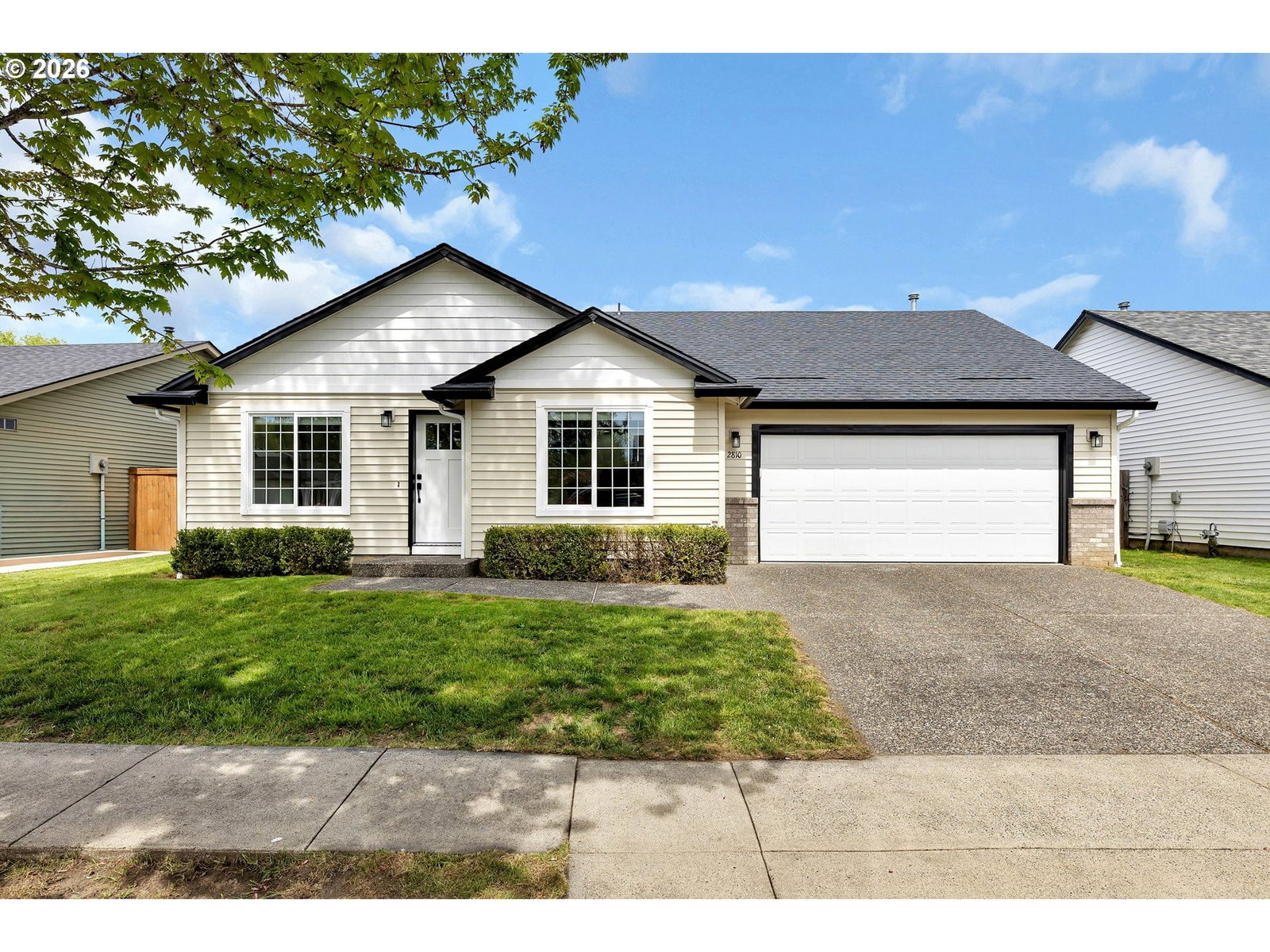 Listing photo 1 of 6