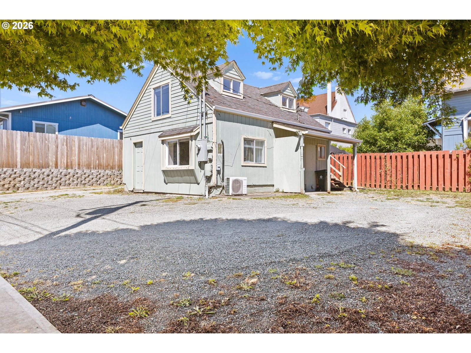 Listing photo 1 of 6