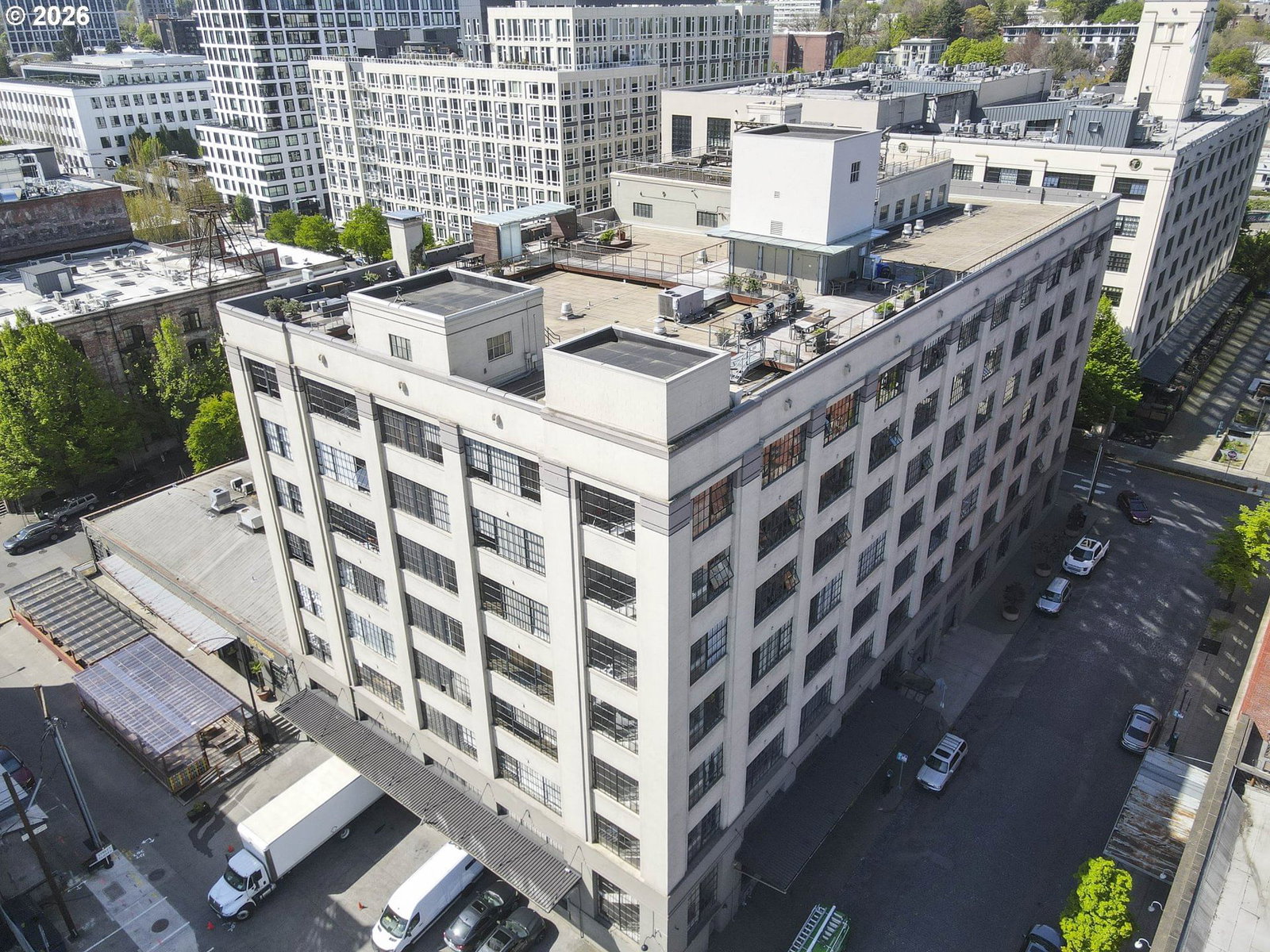 1314 NW IRVING ST #605