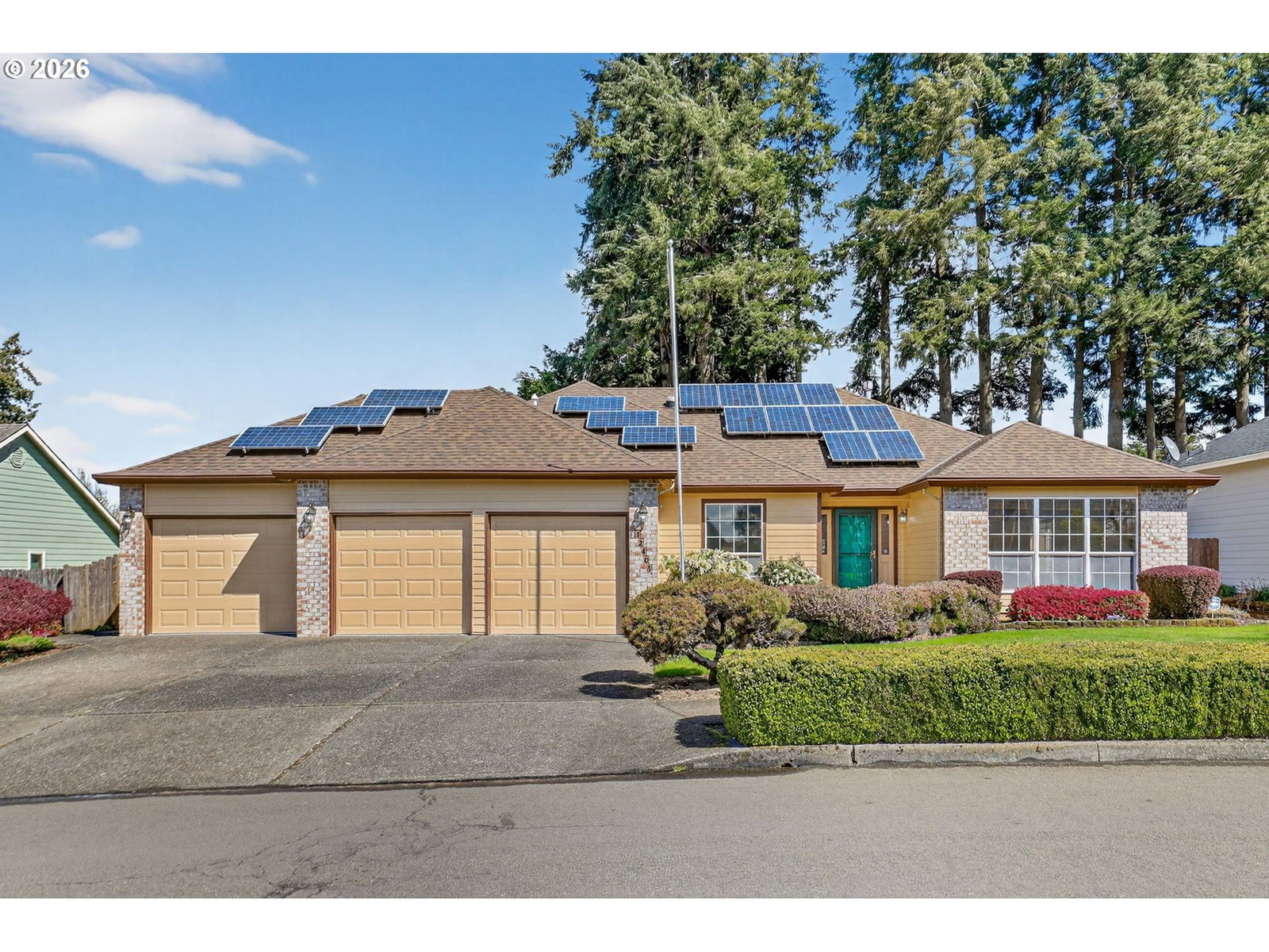 Primary listing photo, 12405 COMINGER DR, Oregon City, OR, 97045