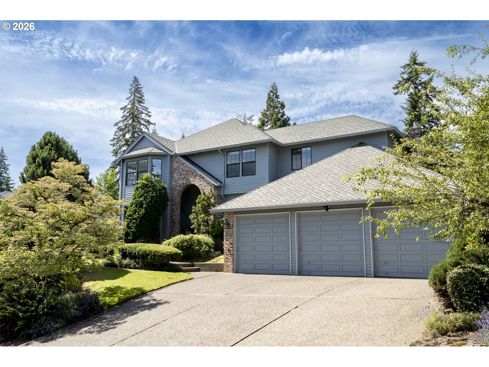 Listing photo 1 of 6