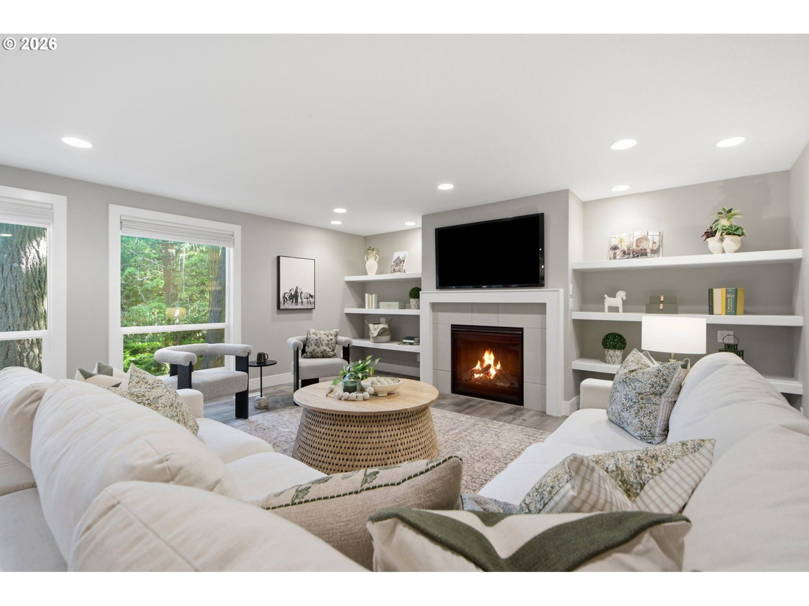 Listing photo 5 of 39, 9040 SW 49TH AVE, Portland, OR, 97219