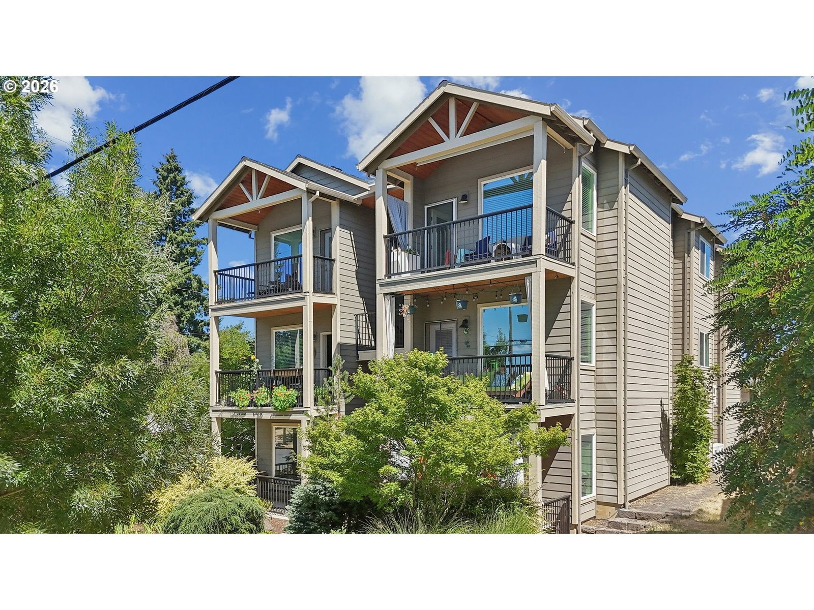 5734 N MONTANA AVE ##2