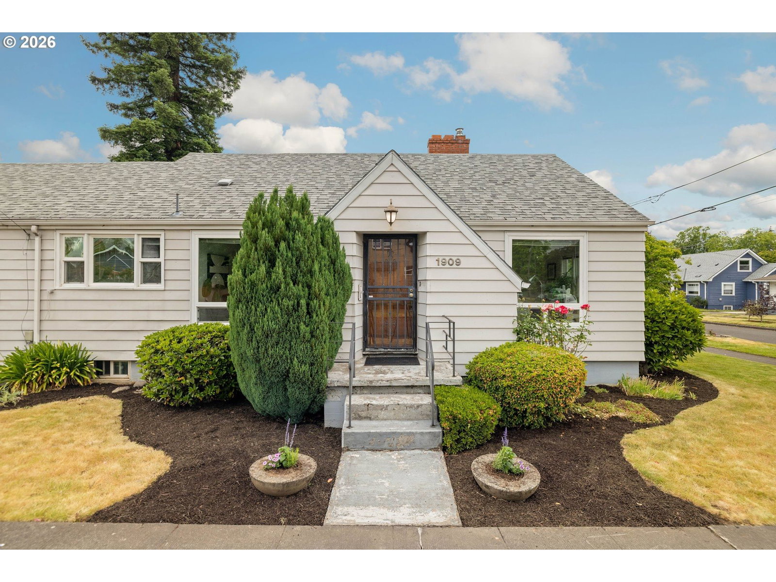 Primary listing photo, 1909 N BRYANT ST, Portland, OR, 97217