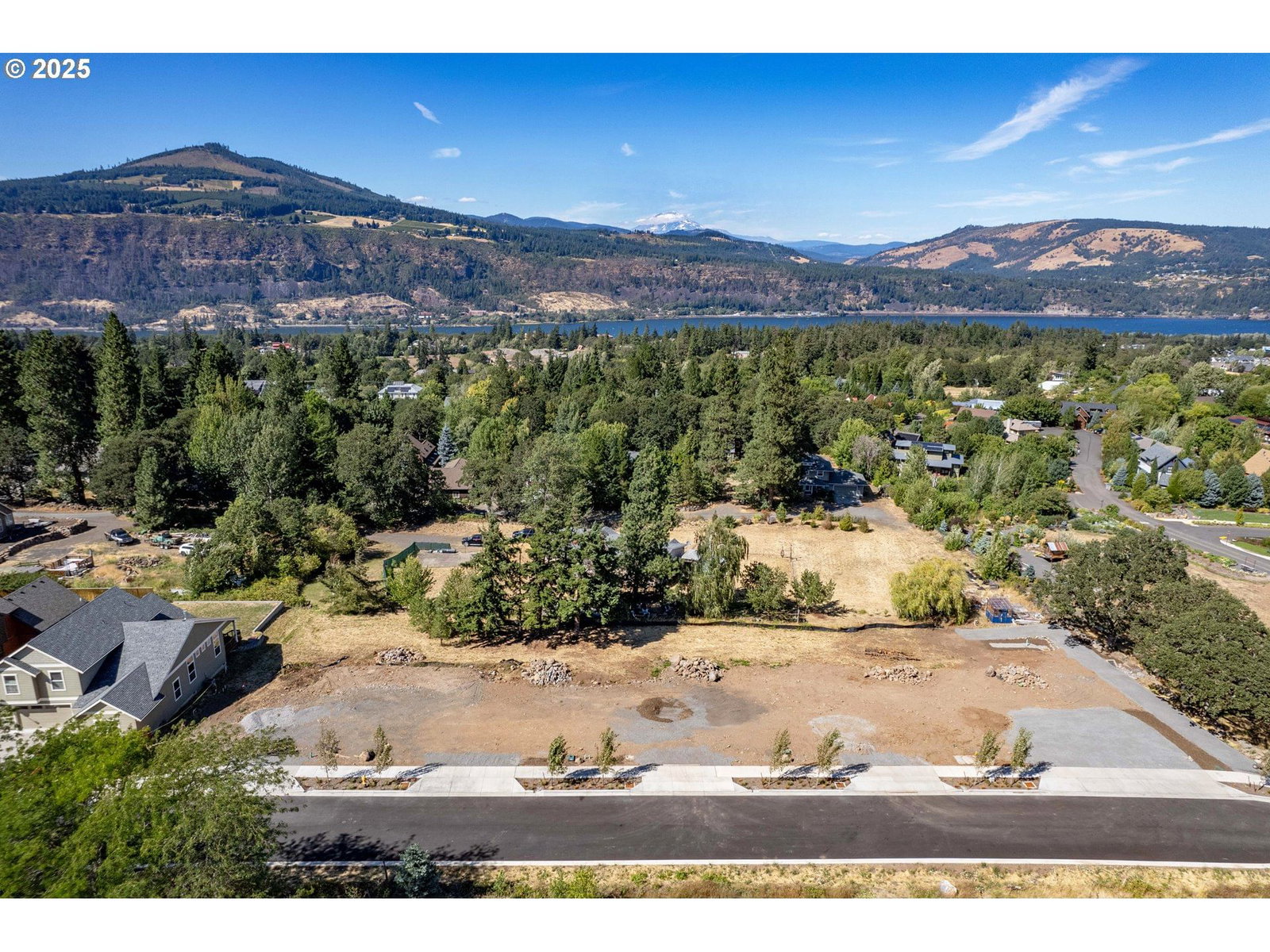 Listing photo 1 of 1