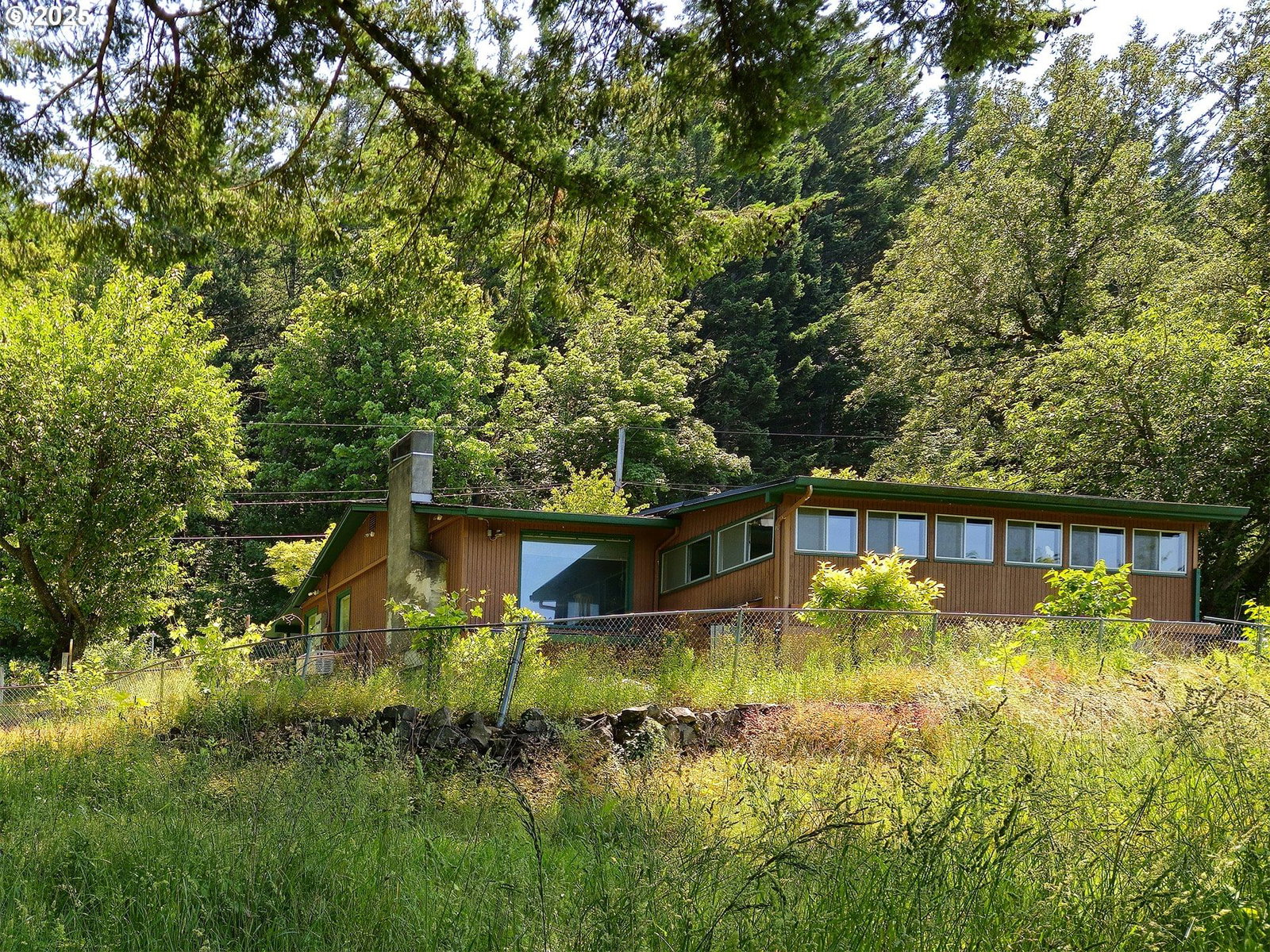 Listing photo 1 of 1