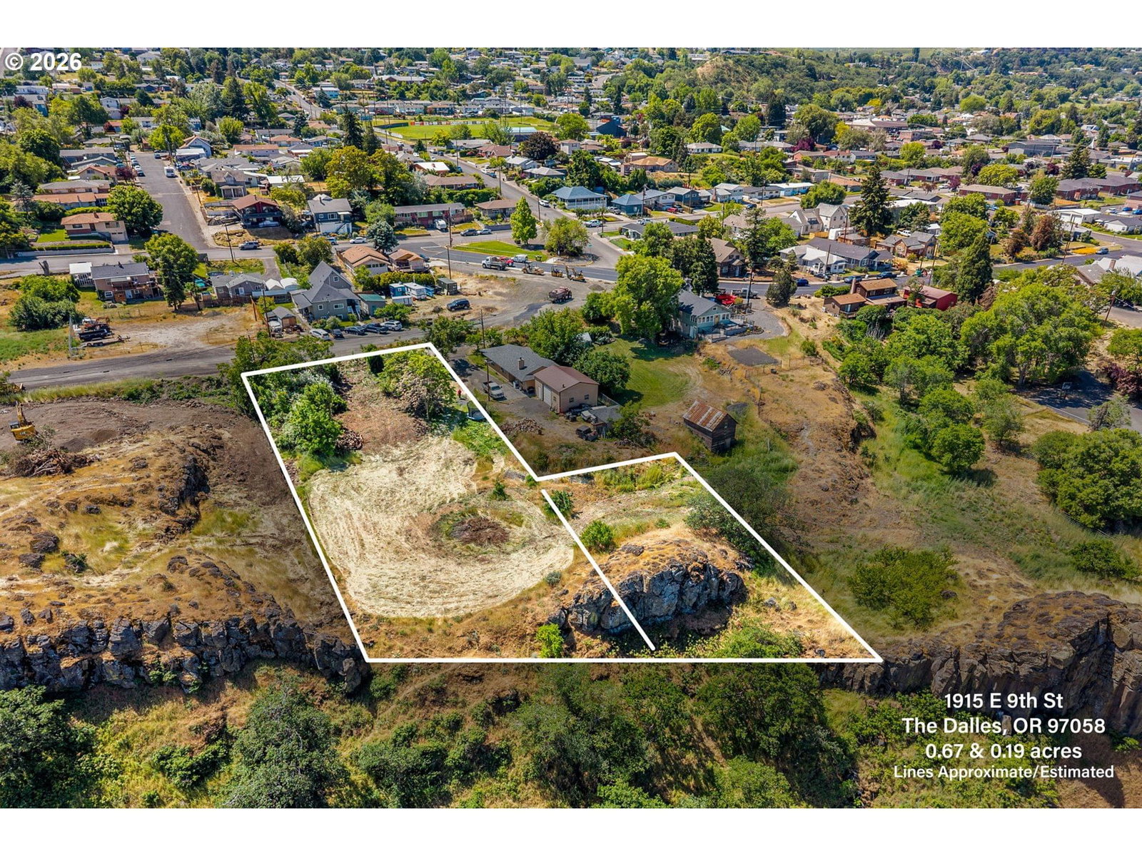 Primary listing photo, 1915 E 9TH ST, The Dalles, OR, 97058