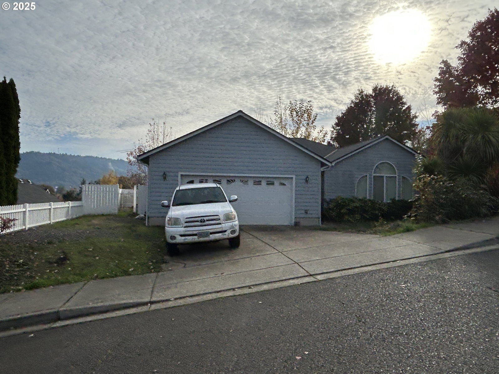 Primary listing photo, 2343 NW CHAMBERS DR, Roseburg, OR, 97471