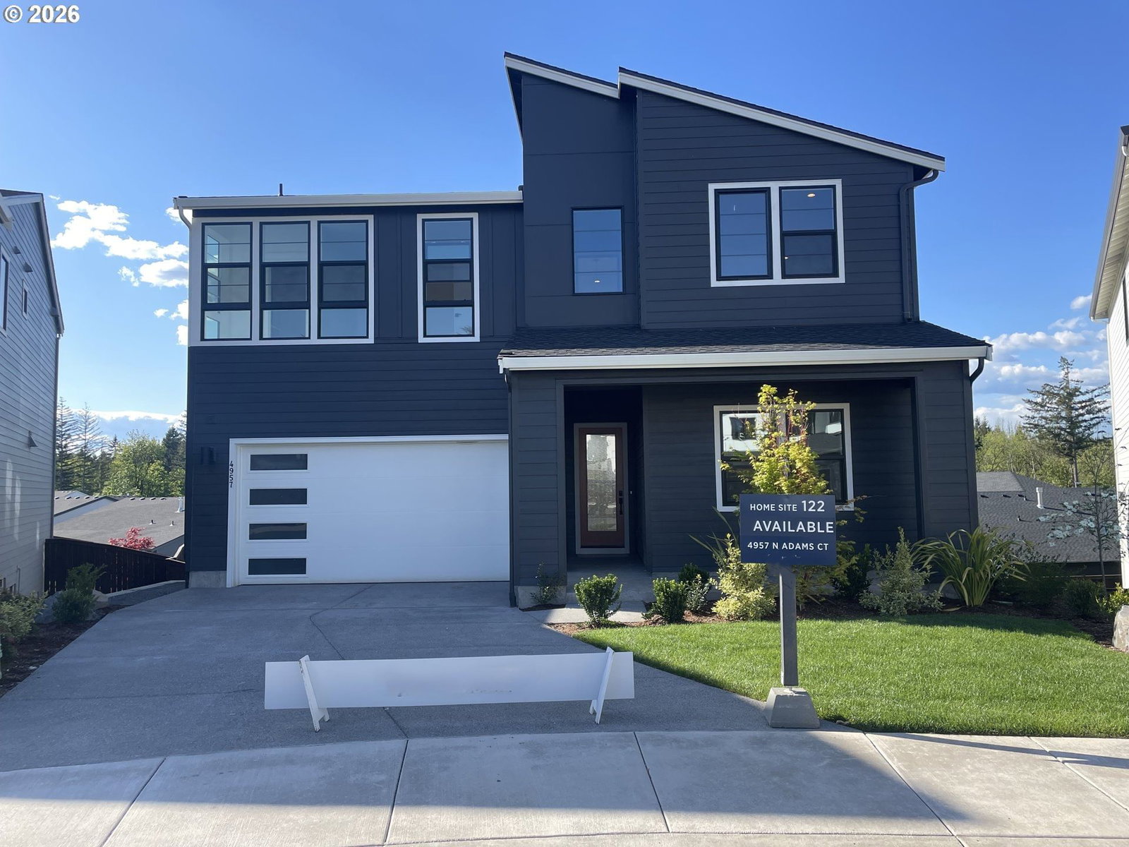 4957 N Adams CT