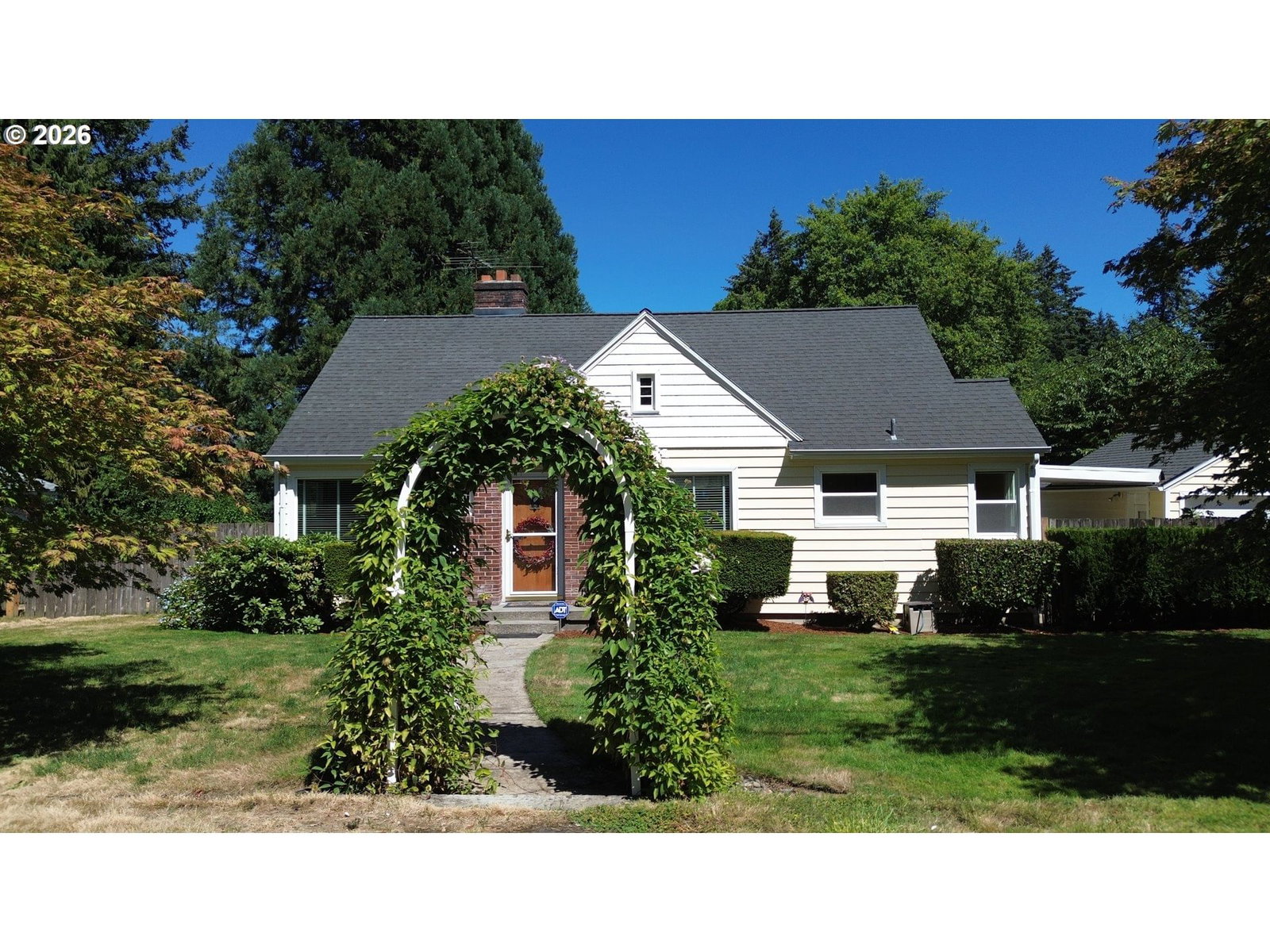 Primary listing photo, 10320 SE STANLEY AVE, Milwaukie, OR, 97222