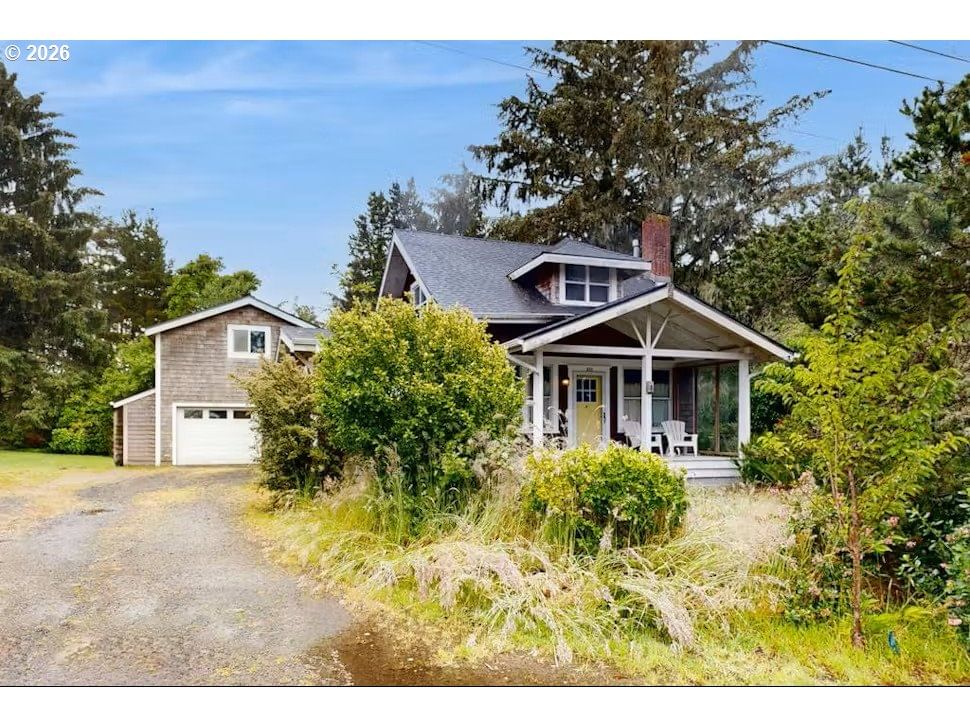 Primary listing photo, 641 D ST, Gearhart, OR, 97138