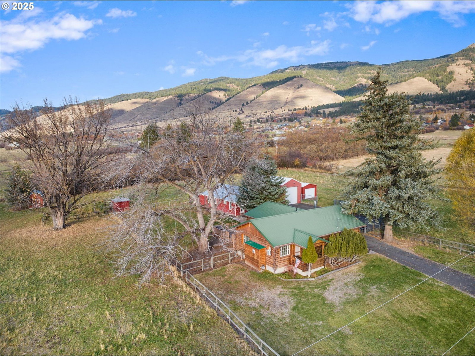 Primary listing photo, 69431 Antles LN, Cove, OR, 97824