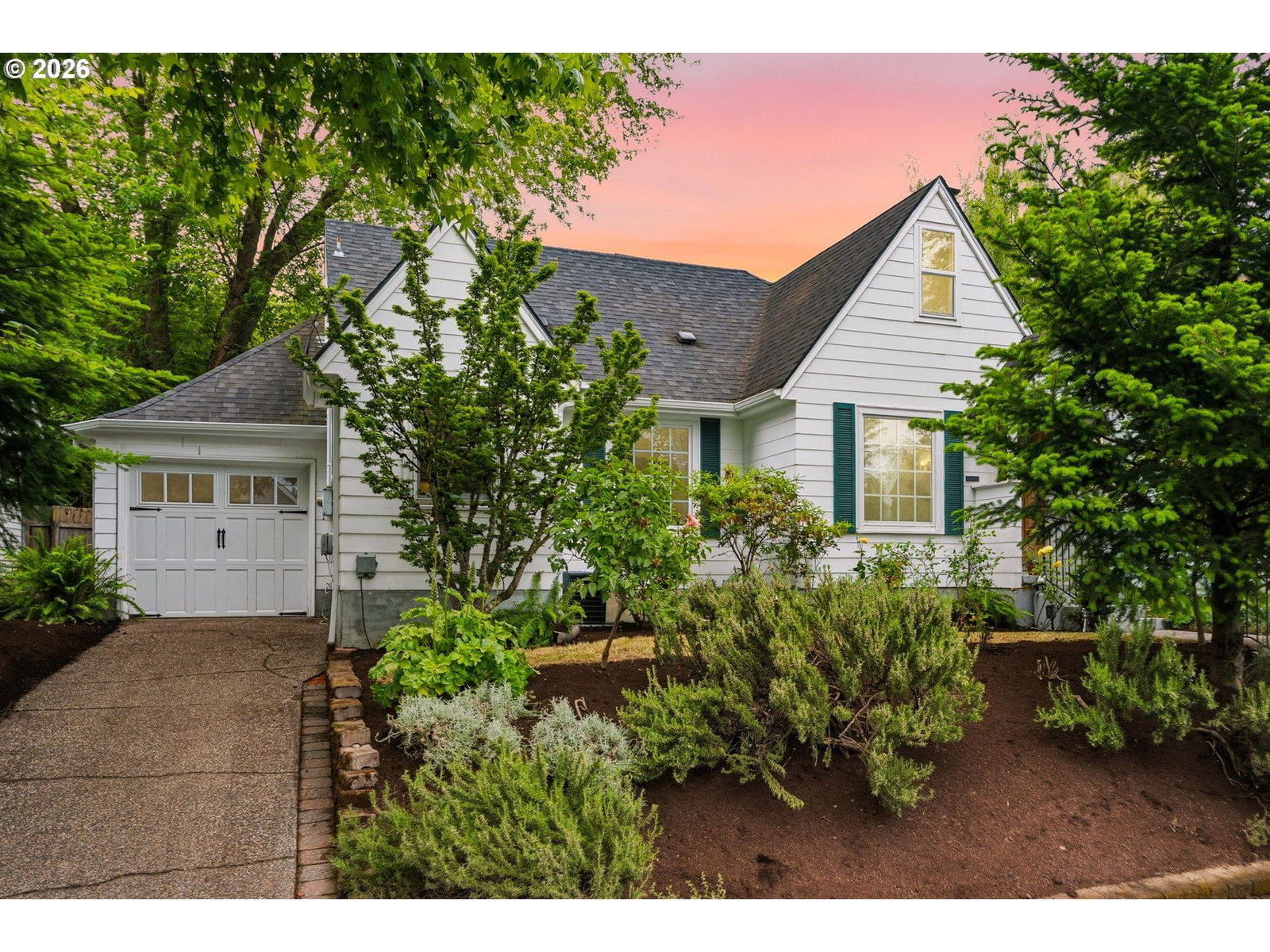 Primary listing photo, 3642 SE 37TH AVE, Portland, OR, 97202