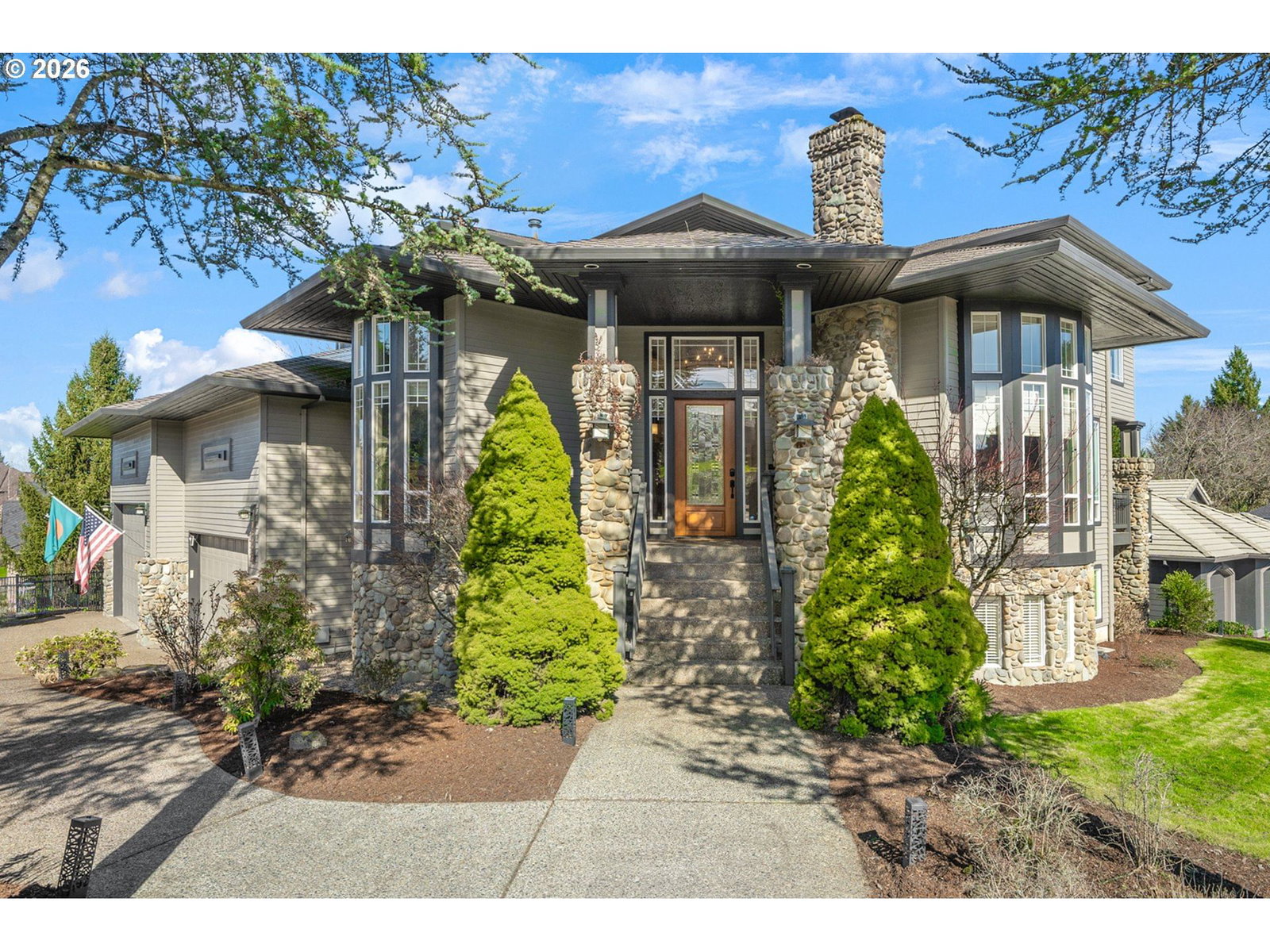 Primary listing photo, 13923 SW MISTLETOE DR, Portland, OR, 97223