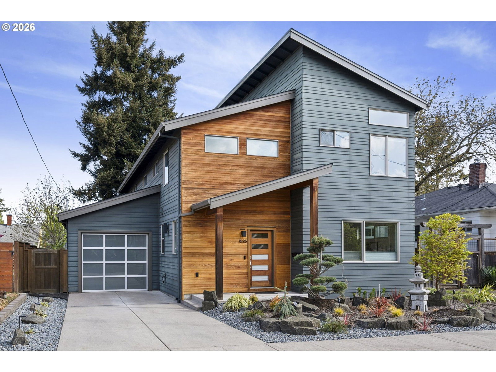 Primary listing photo, 1525 NE ROSA PARKS WAY, Portland, OR, 97211