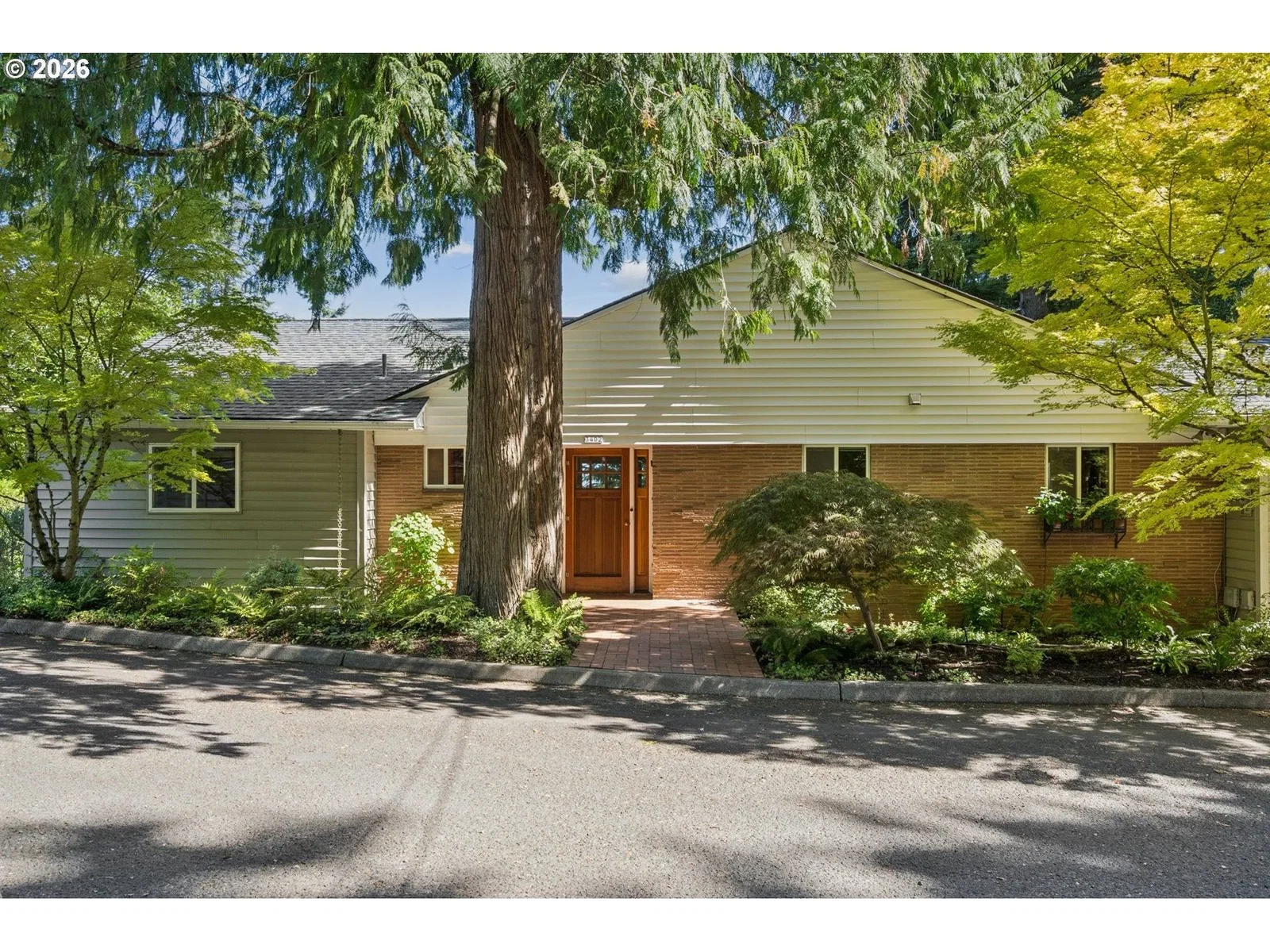 3402 NW LURAY TER