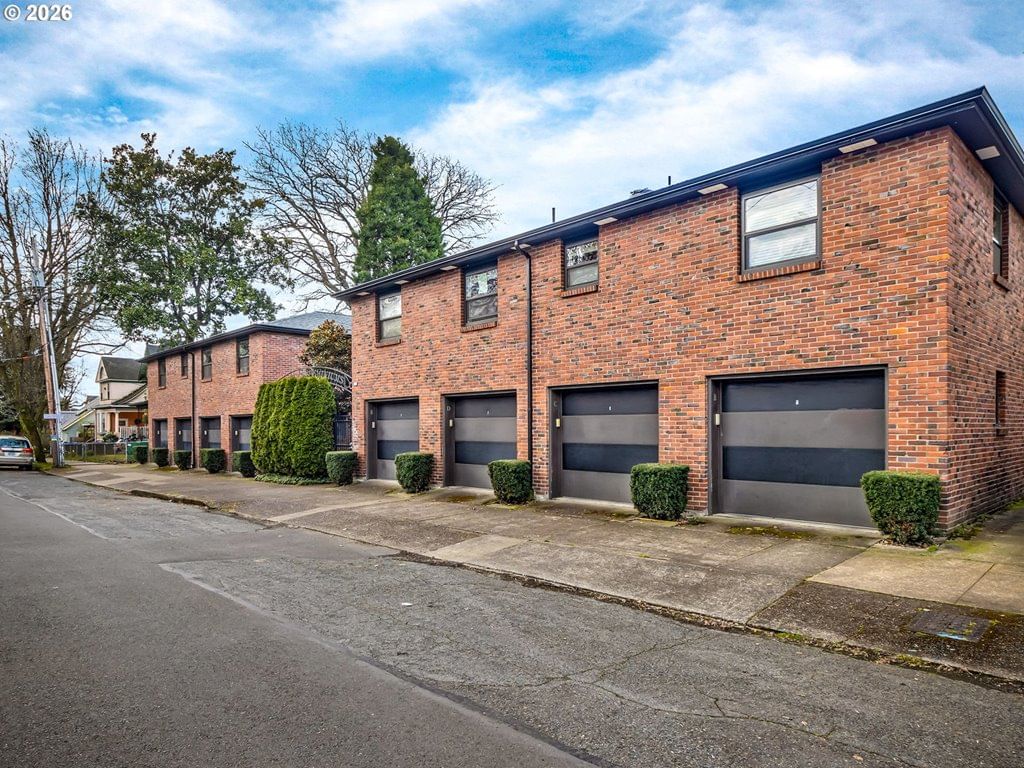 Primary listing photo, 929 16TH AVE #3, Portland, OR, 97214
