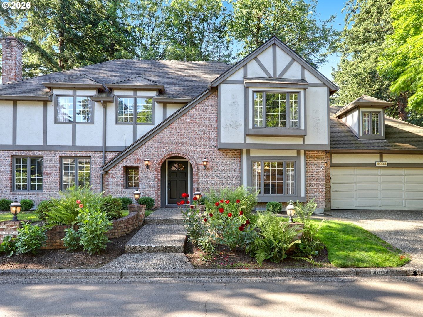 4004 MELISSA DR