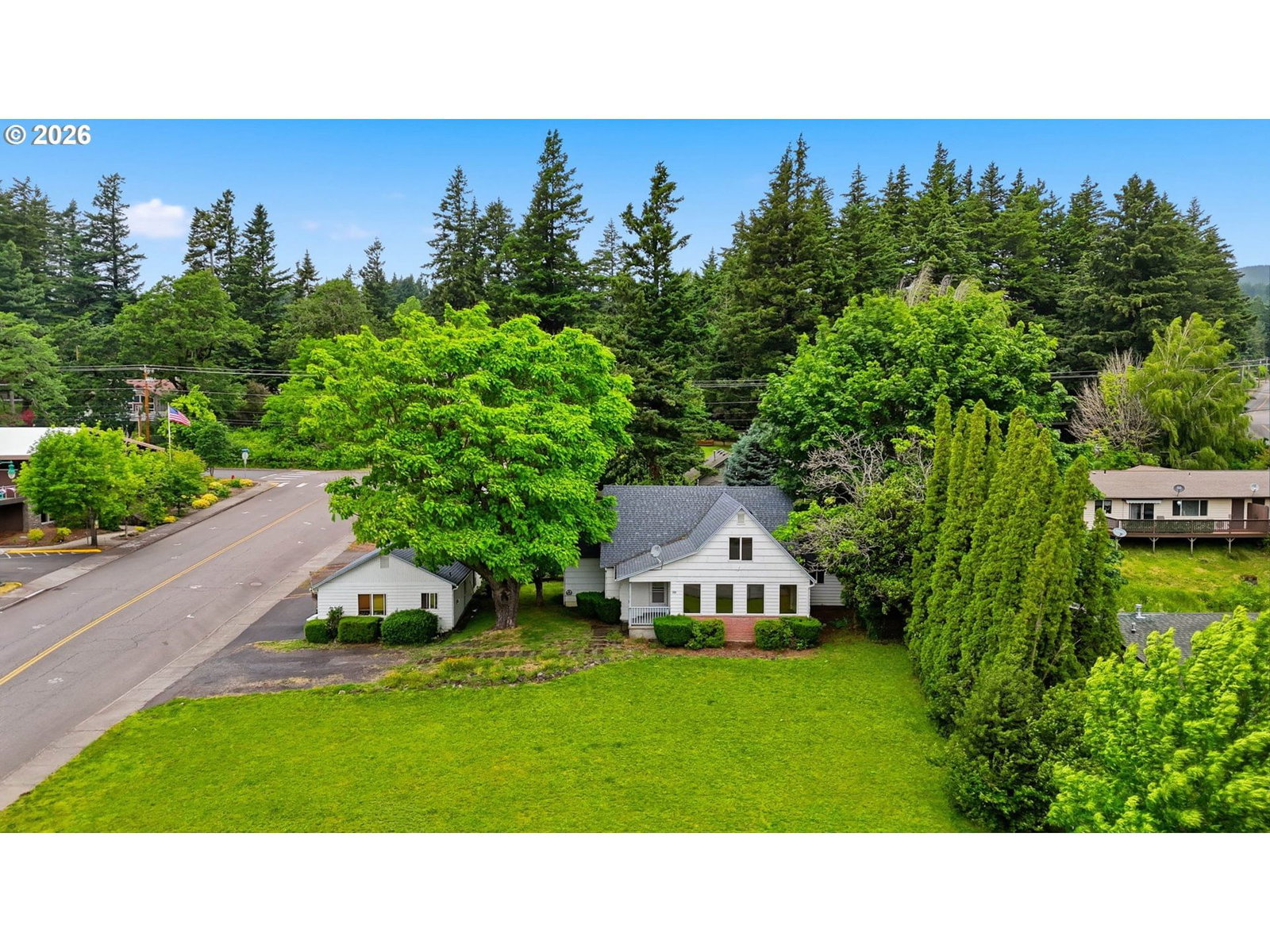 Listing photo 1 of 6