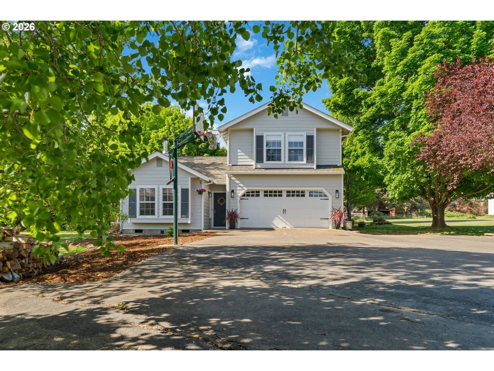 Primary listing photo, 1051 CANNON DR, Hood River, OR, 97031