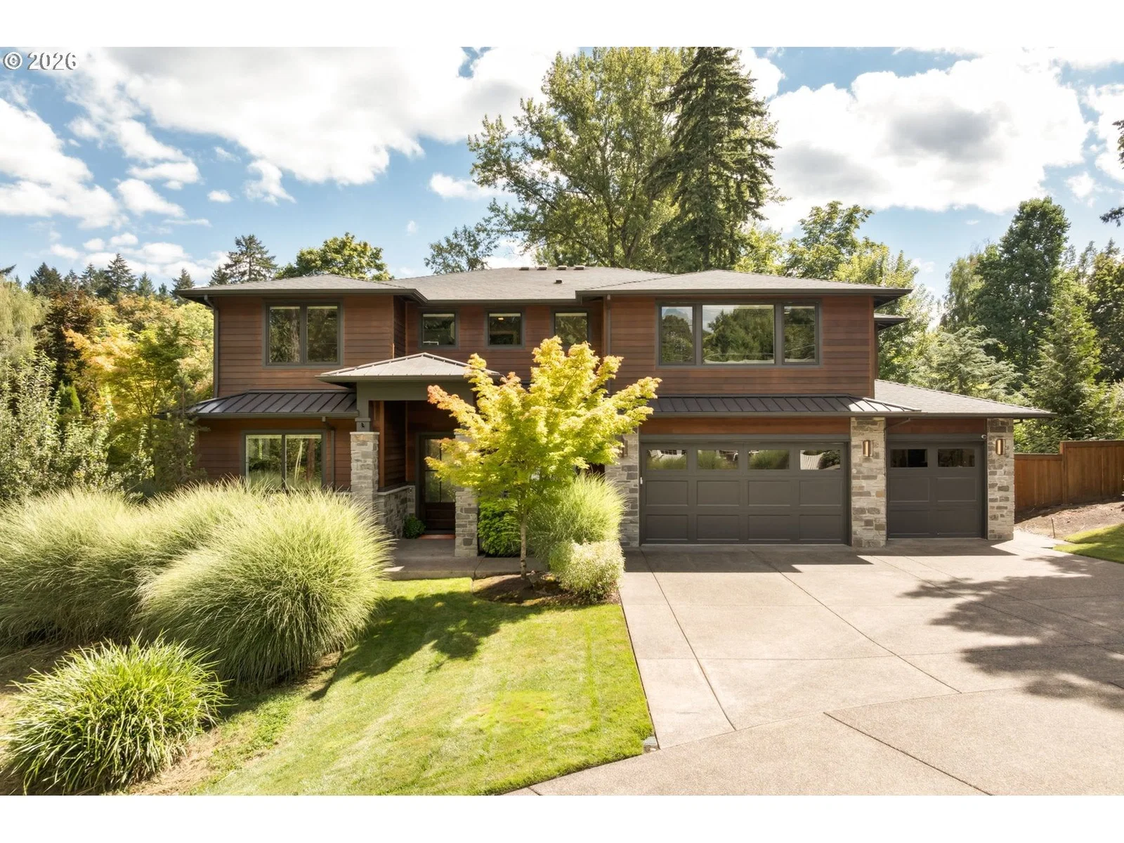 2600 GLENMORRIE DR