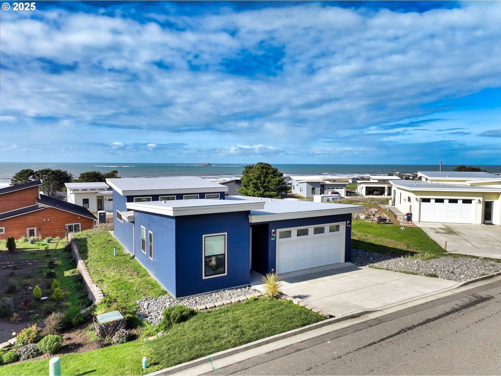 Primary listing photo, 30414 DRIFTWOOD DR, Gold Beach, OR, 97444