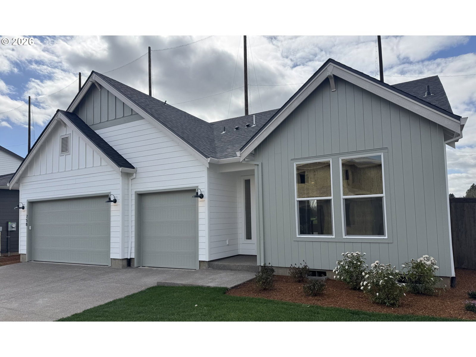Primary listing photo, 758 Magnolia AVE, Woodburn, OR, 97071