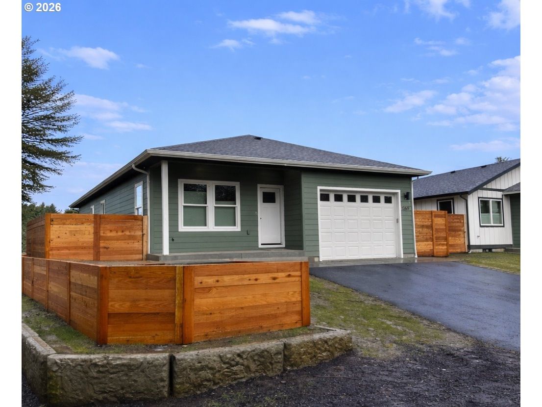 Primary listing photo, 1269 Avenue D, Seaside, OR, 97138