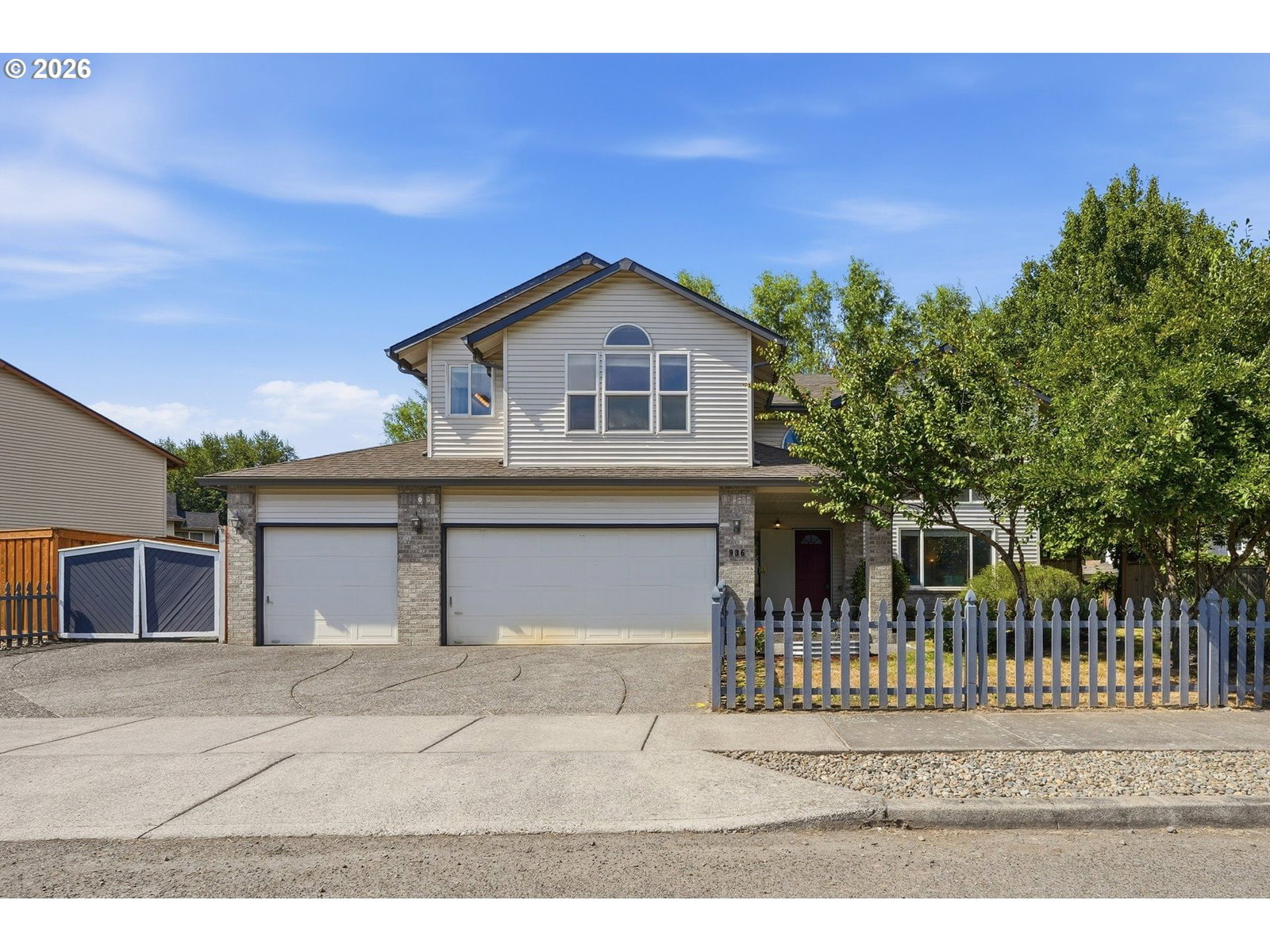 Primary listing photo, 936 NE LIJA LOOP, Portland, OR, 97211